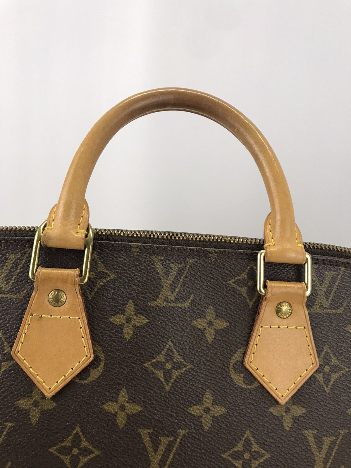 Louis Vuitton 🔥Hot item🔥Authentic Louis Vuitton Alma Monogram Size ONE SIZE - 7 Thumbnail