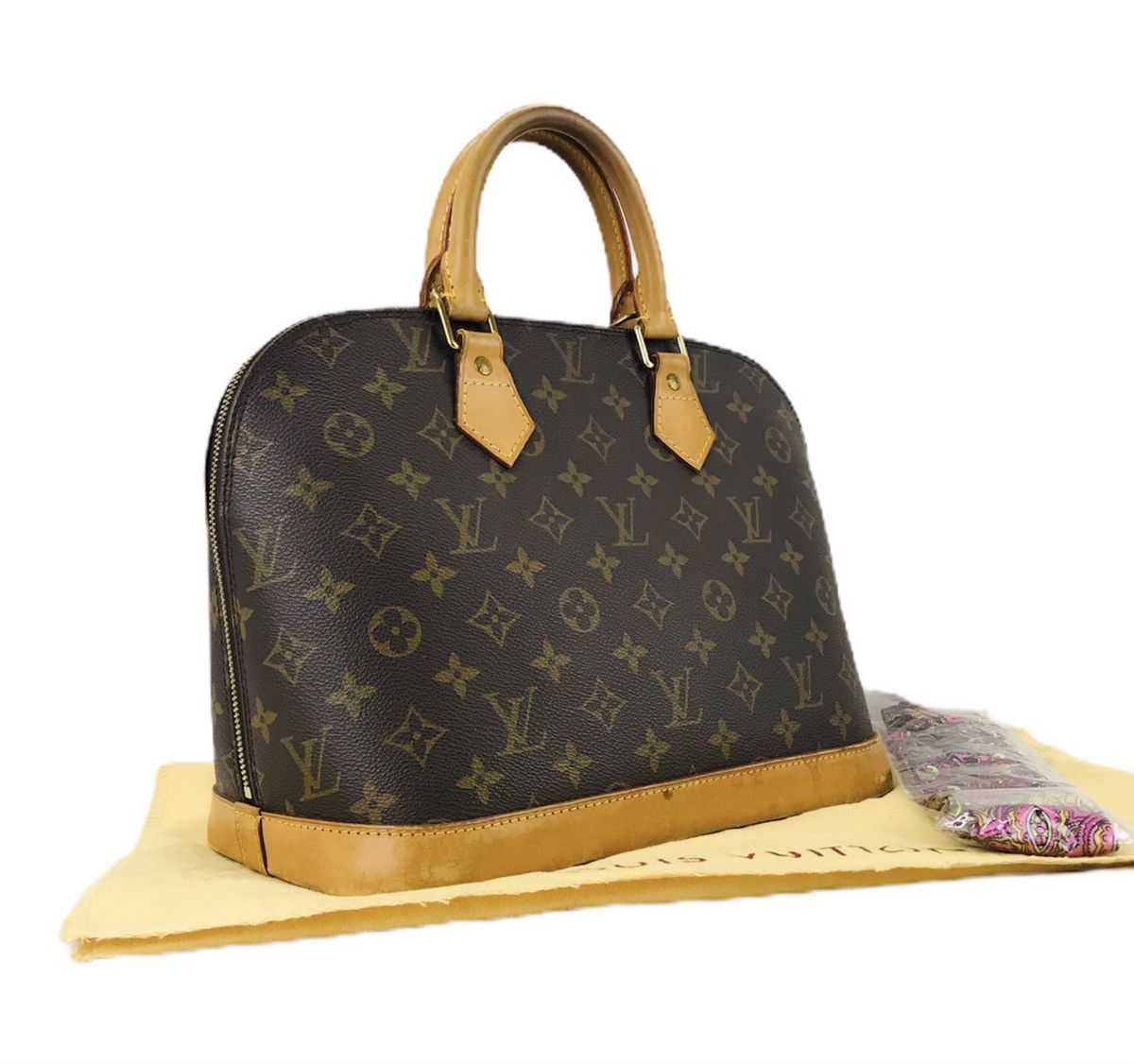 Louis Vuitton 🔥Hot item🔥Authentic Louis Vuitton Alma Monogram Size ONE SIZE - 2 Thumbnail