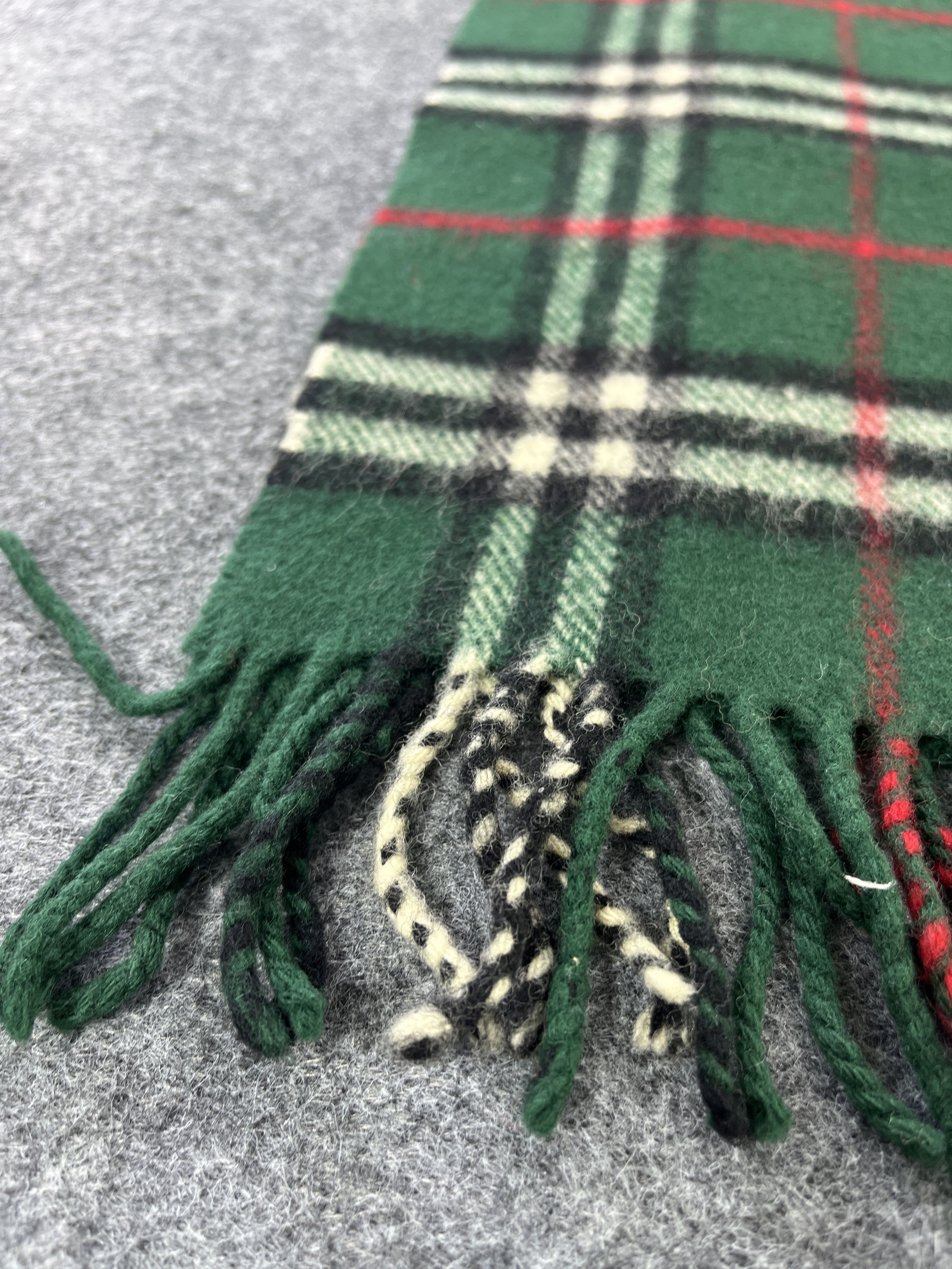 Burberry Burberry's Scarves / Muffler / Neckwear - T650 Size ONE SIZE - 6 Thumbnail