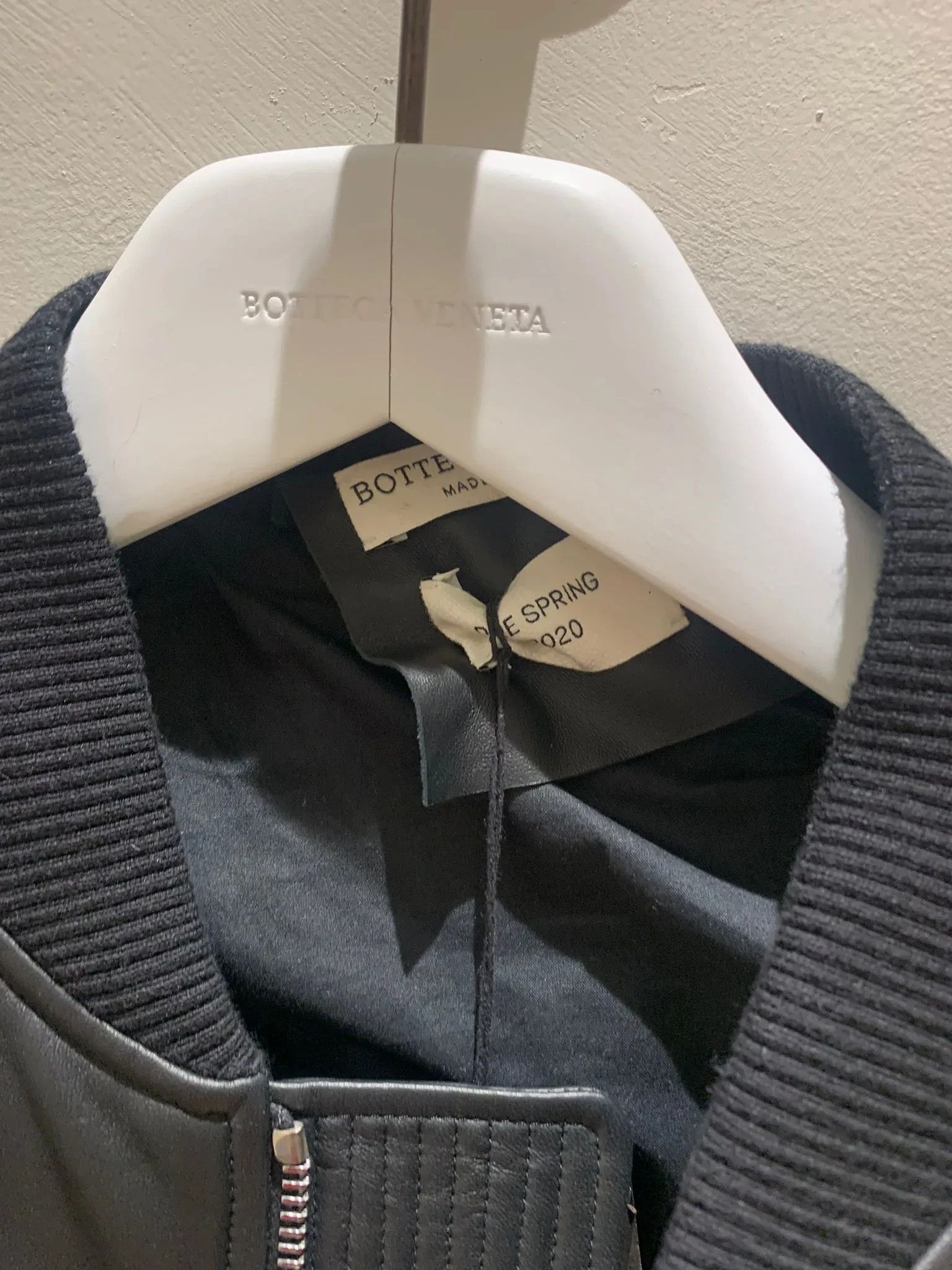 Bottega Veneta Matt Foulard Nappa in Black Size US L / EU 52-54 / 3 - 7 Thumbnail