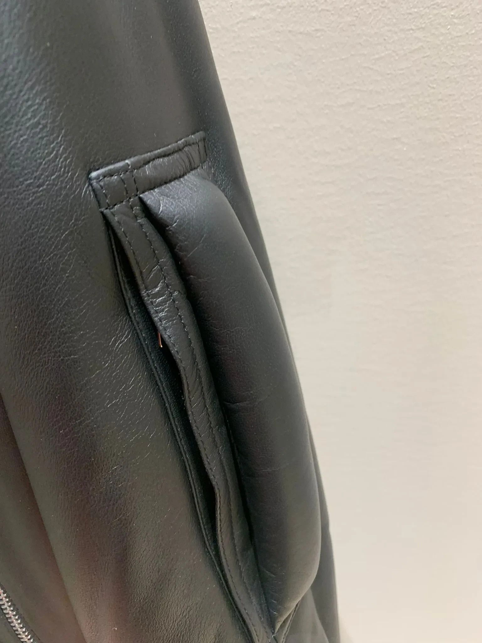 Bottega Veneta Matt Foulard Nappa in Black Size US L / EU 52-54 / 3 - 6 Thumbnail