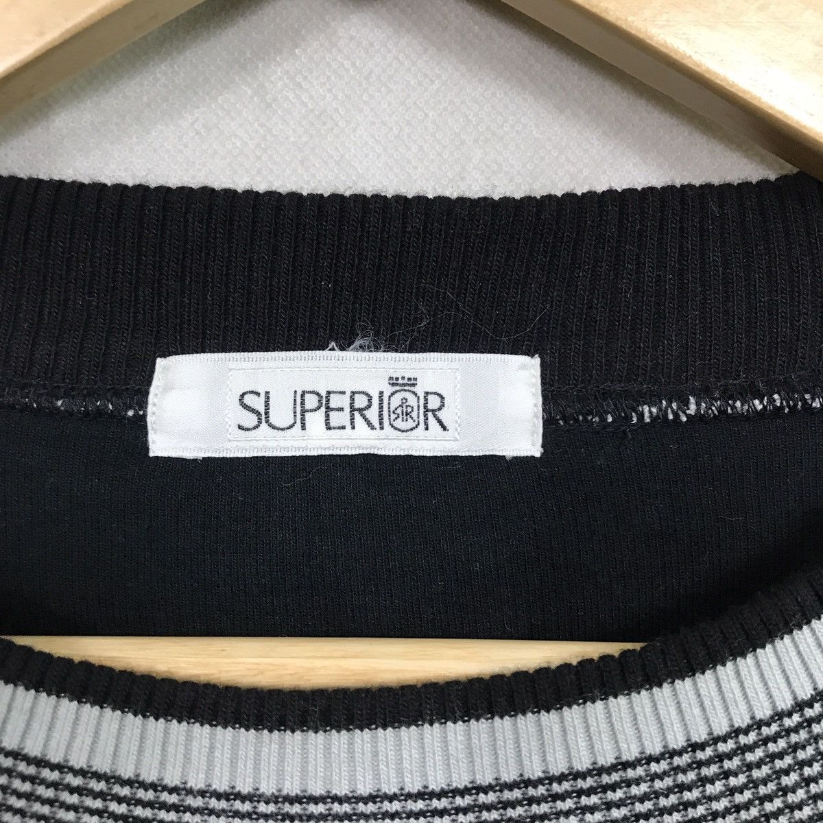 Vintage Superior embroidery sweatshirt Size US L / EU 52-54 / 3 - 7 Thumbnail