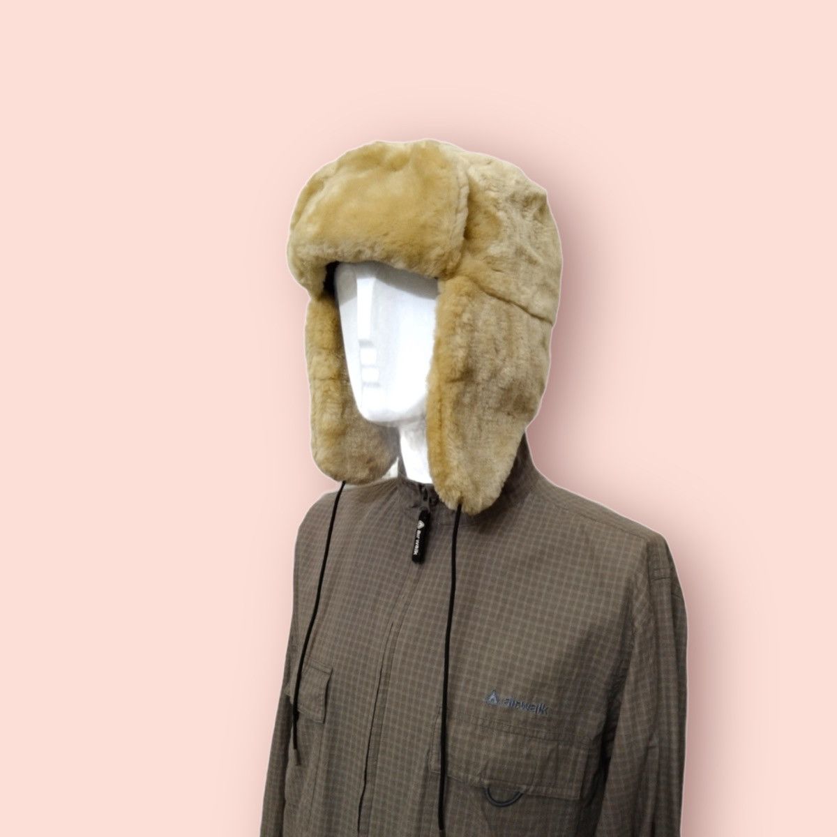 Gap GAP FLUFFY PLUSH WIND STOPPER/TRAPPER ALT BEANIE HAT Size ONE SIZE - 10 Thumbnail