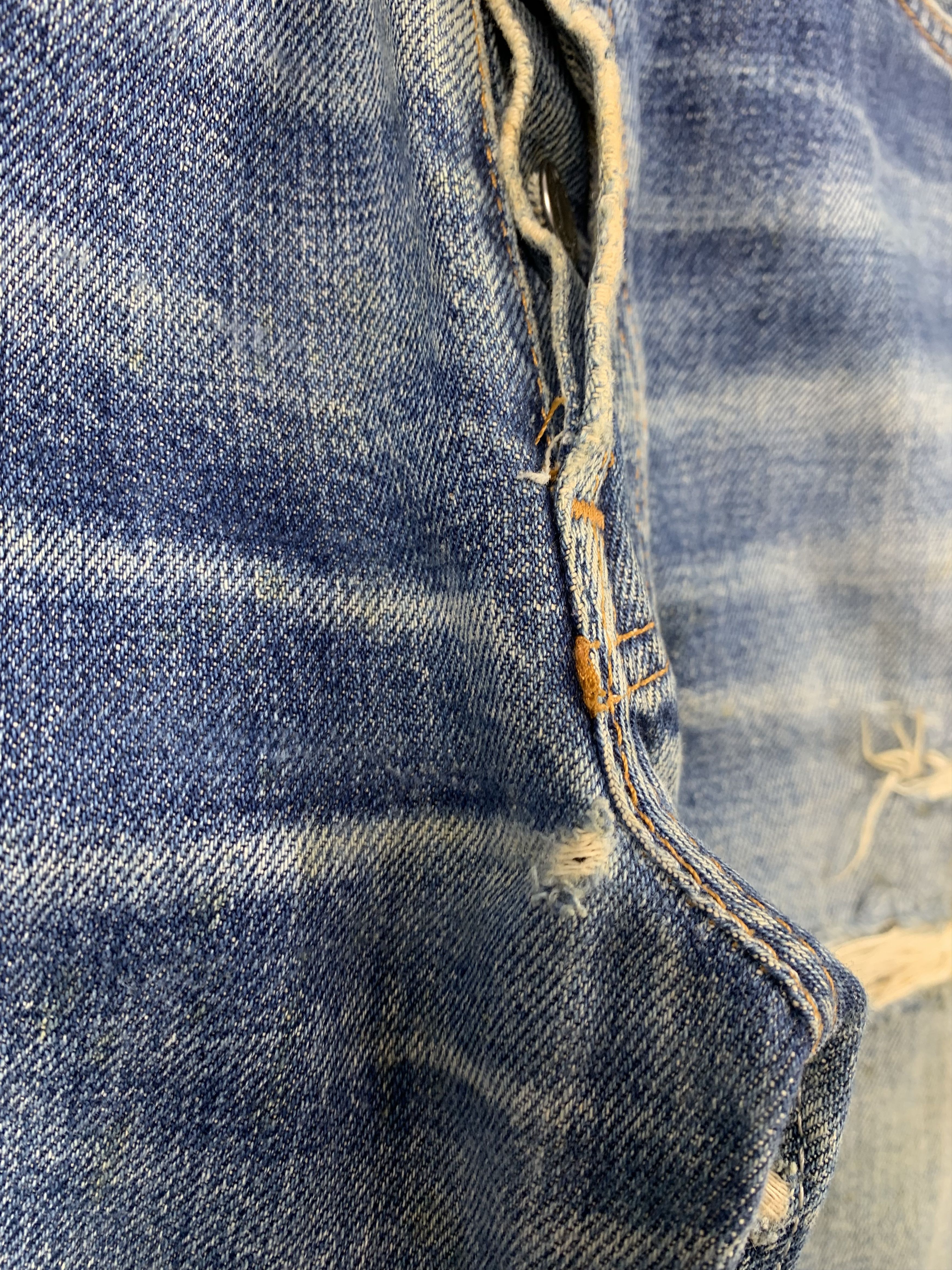 Levi's × Vintage Vintage 90s Levis 501 Faded Blue Jeans Size US 32 / EU 48 - 11 Thumbnail