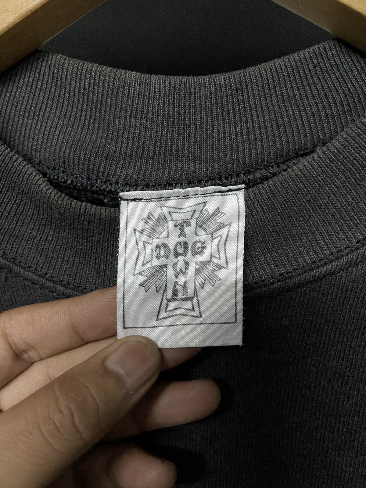 Dogtown Rare Vintage 90s Dog Town Faded Sweatshirt Tadmen Devil Size US L / EU 52-54 / 3 - 10 Thumbnail