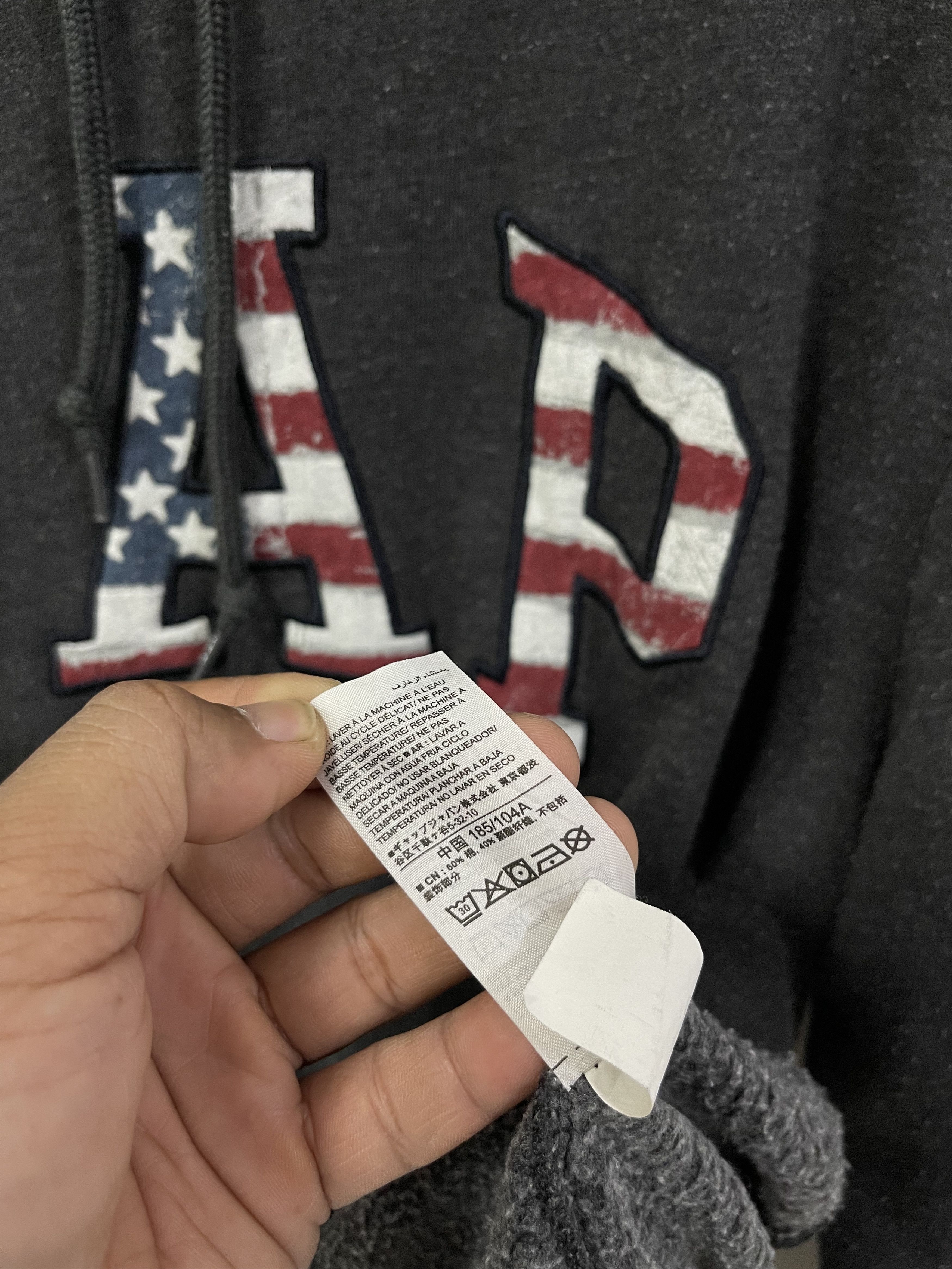 Gap × Vintage Vintage Gap Flag Embroidery Hoodie Sweatshirt Size US L / EU 52-54 / 3 - 11 Thumbnail