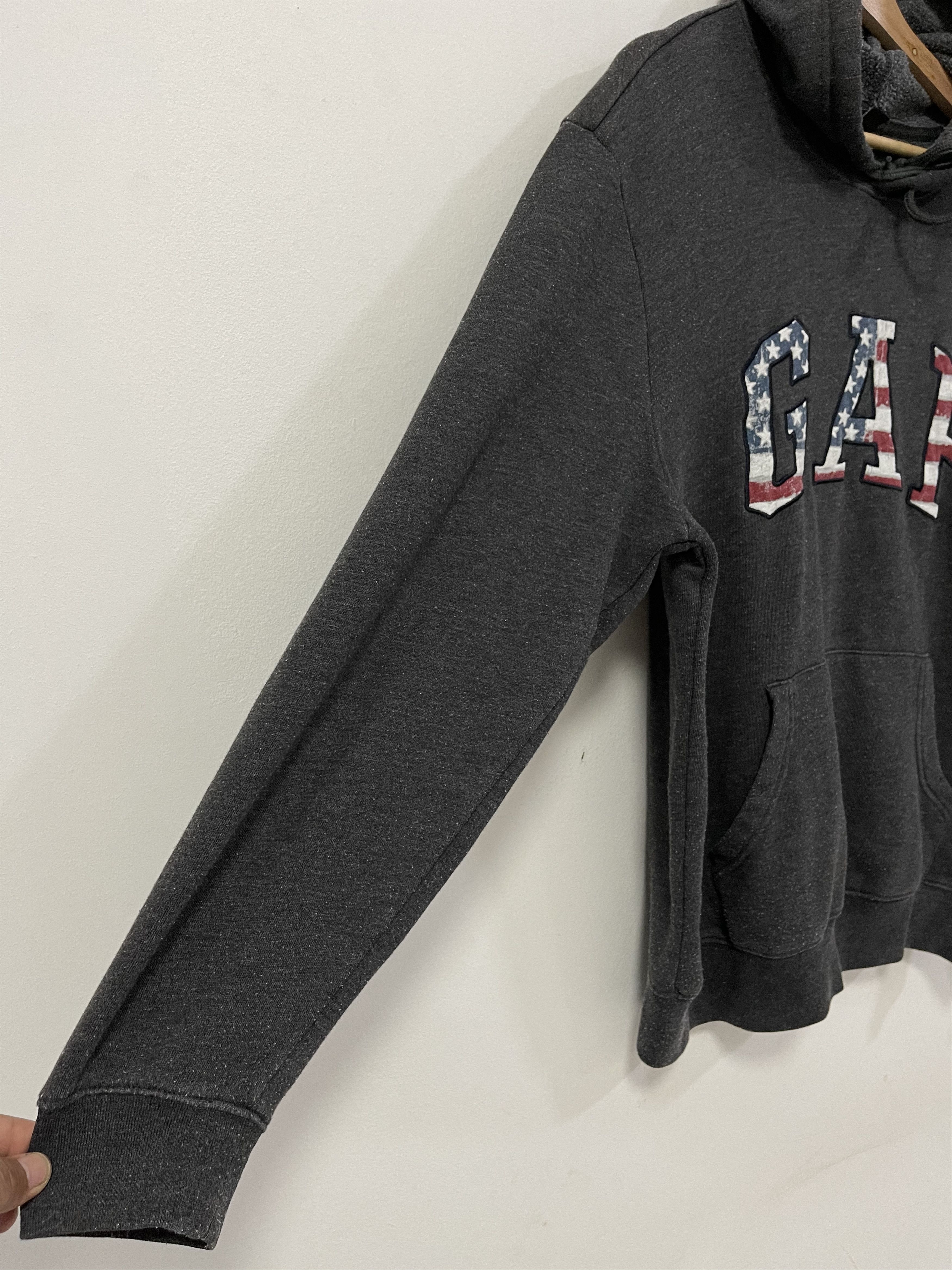 Gap × Vintage Vintage Gap Flag Embroidery Hoodie Sweatshirt Size US L / EU 52-54 / 3 - 6 Thumbnail