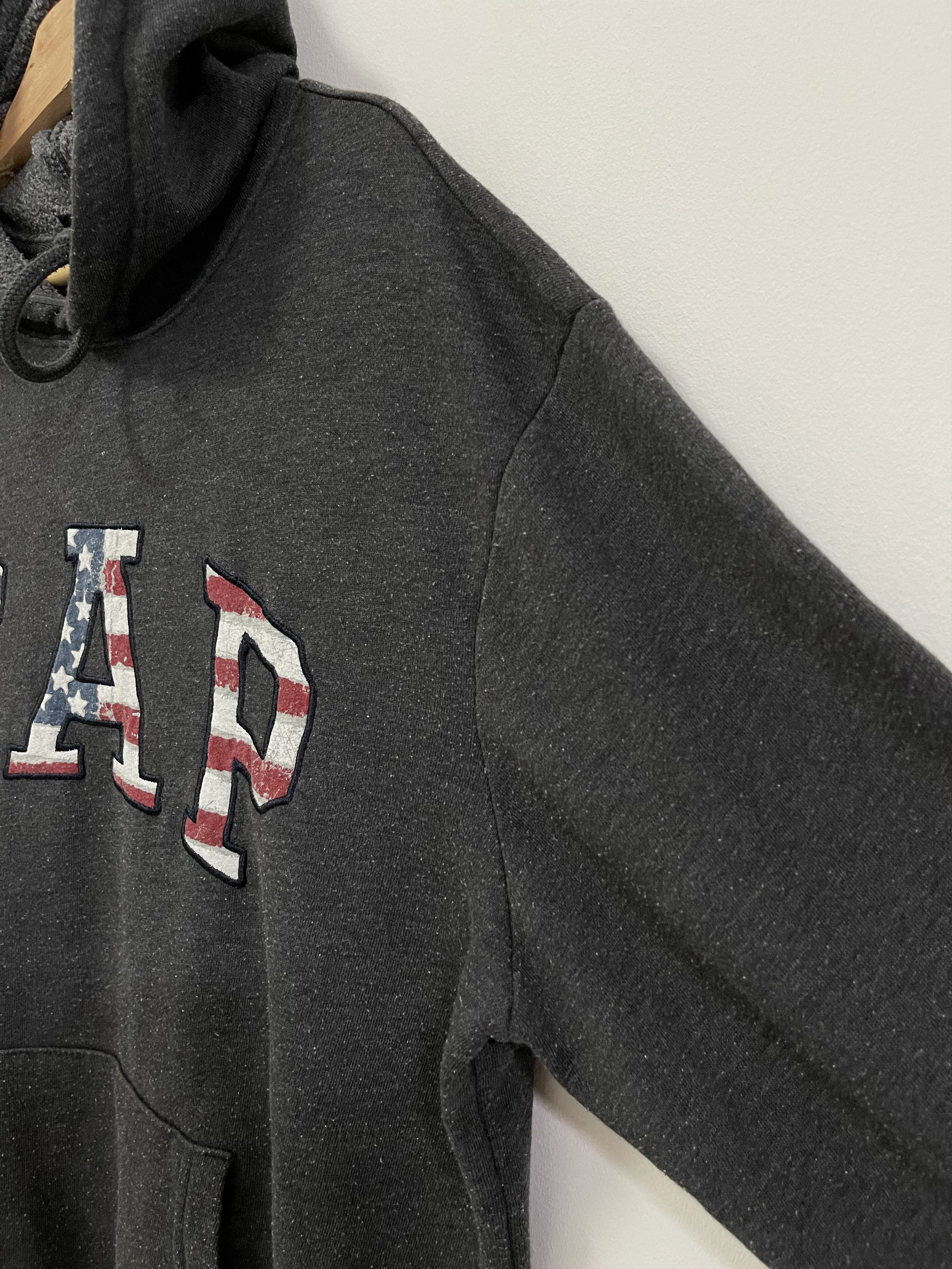 Gap × Vintage Vintage Gap Flag Embroidery Hoodie Sweatshirt Size US L / EU 52-54 / 3 - 5 Thumbnail