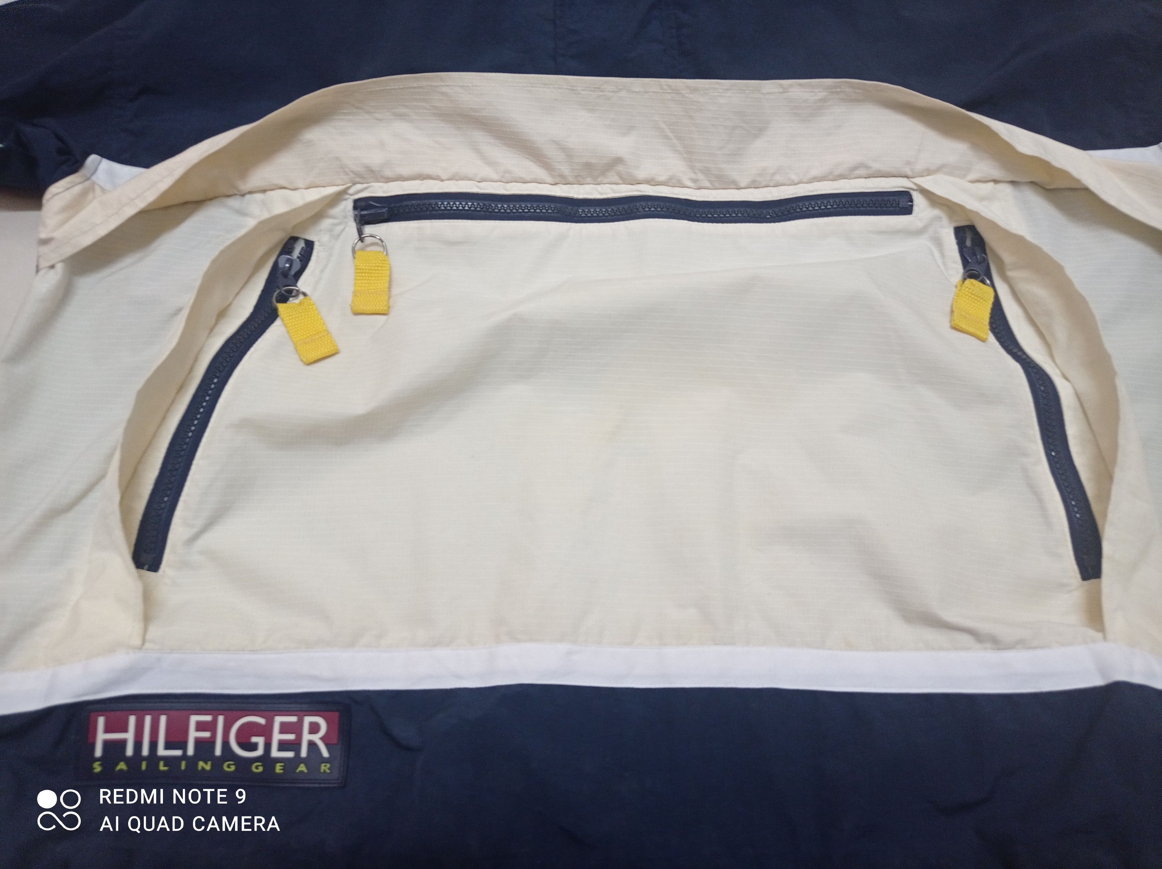 Tommy Hilfiger Vintage 90's Tommy Hilfiger Sailing Gear Jacket Flip Bag Size US XL / EU 56 / 4 - 17 Thumbnail