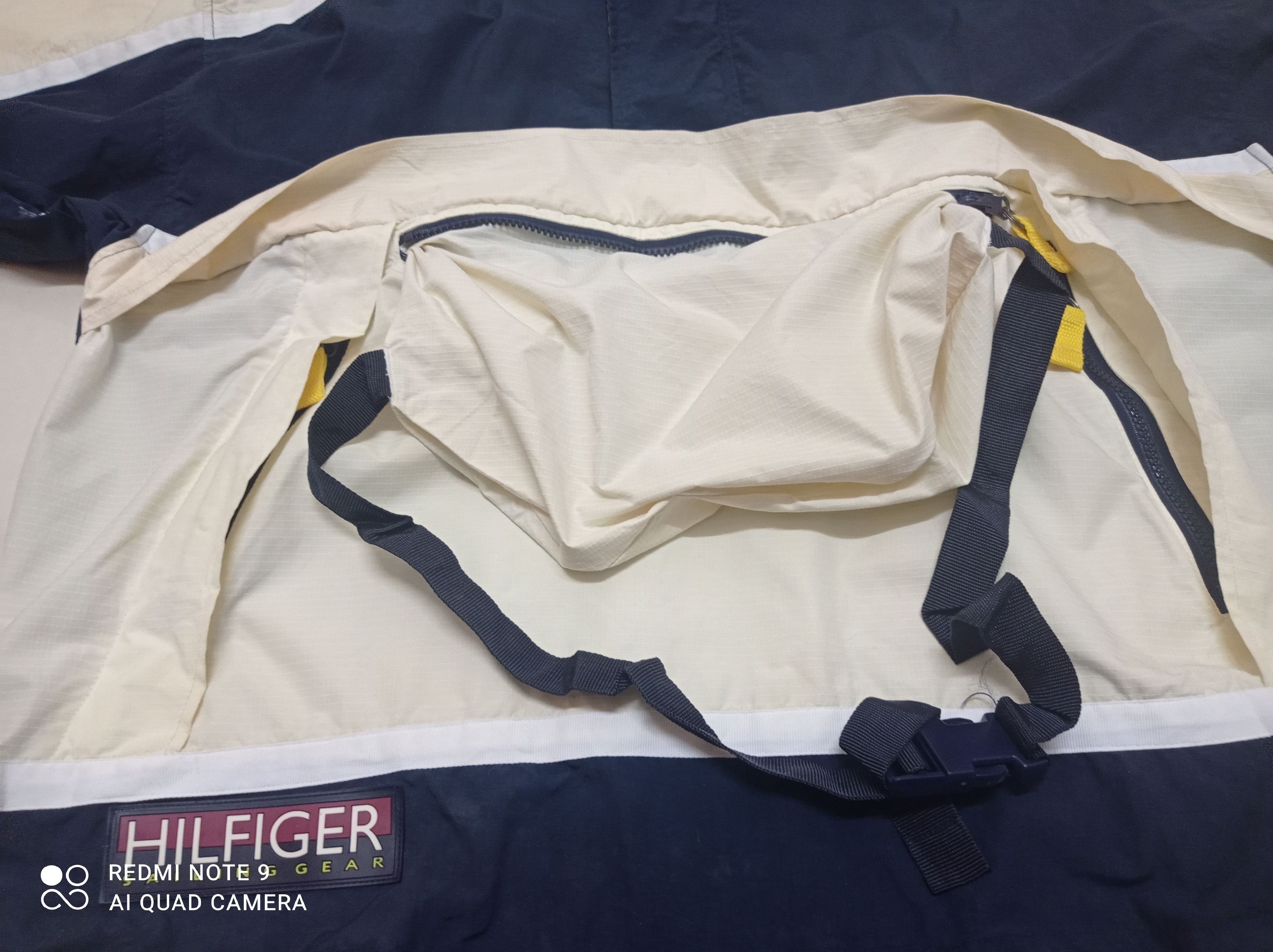 Tommy Hilfiger Vintage 90's Tommy Hilfiger Sailing Gear Jacket Flip Bag Size US XL / EU 56 / 4 - 16 Thumbnail