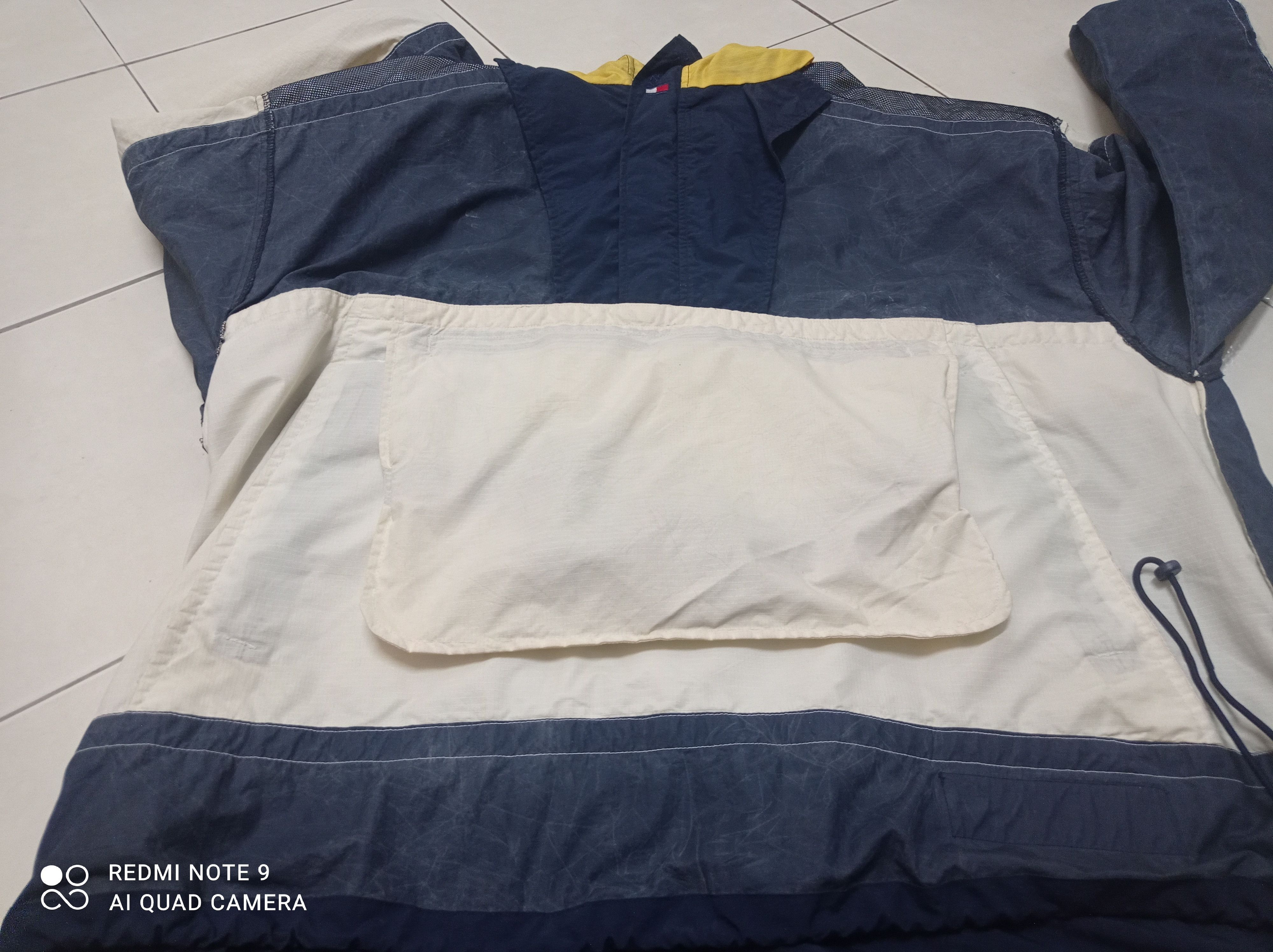 Tommy Hilfiger Vintage 90's Tommy Hilfiger Sailing Gear Jacket Flip Bag Size US XL / EU 56 / 4 - 21 Thumbnail