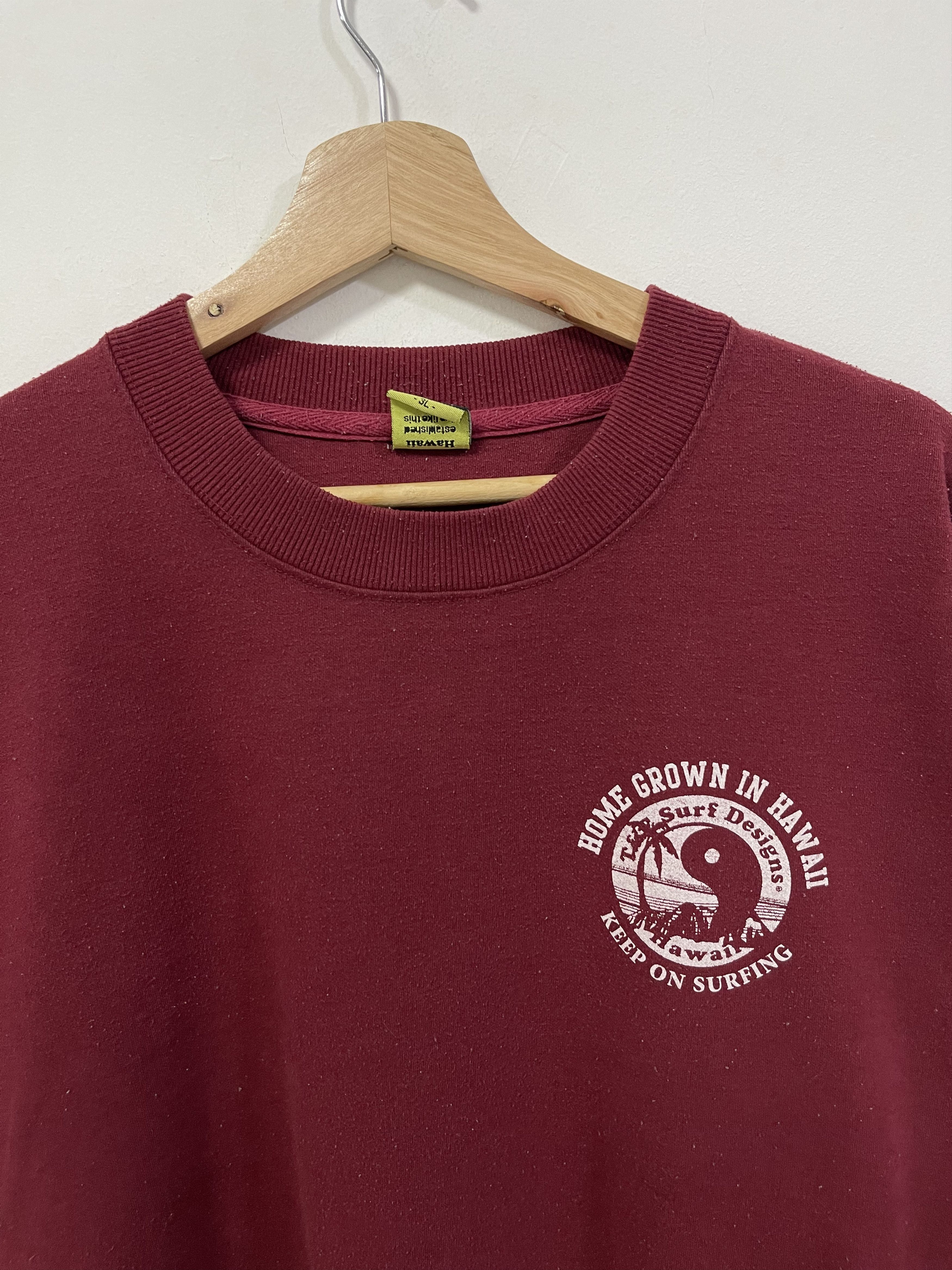 Vintage Vintage Surf Design Hawaiian Big Logo Sweatshirt Size US L / EU 52-54 / 3 - 10 Thumbnail