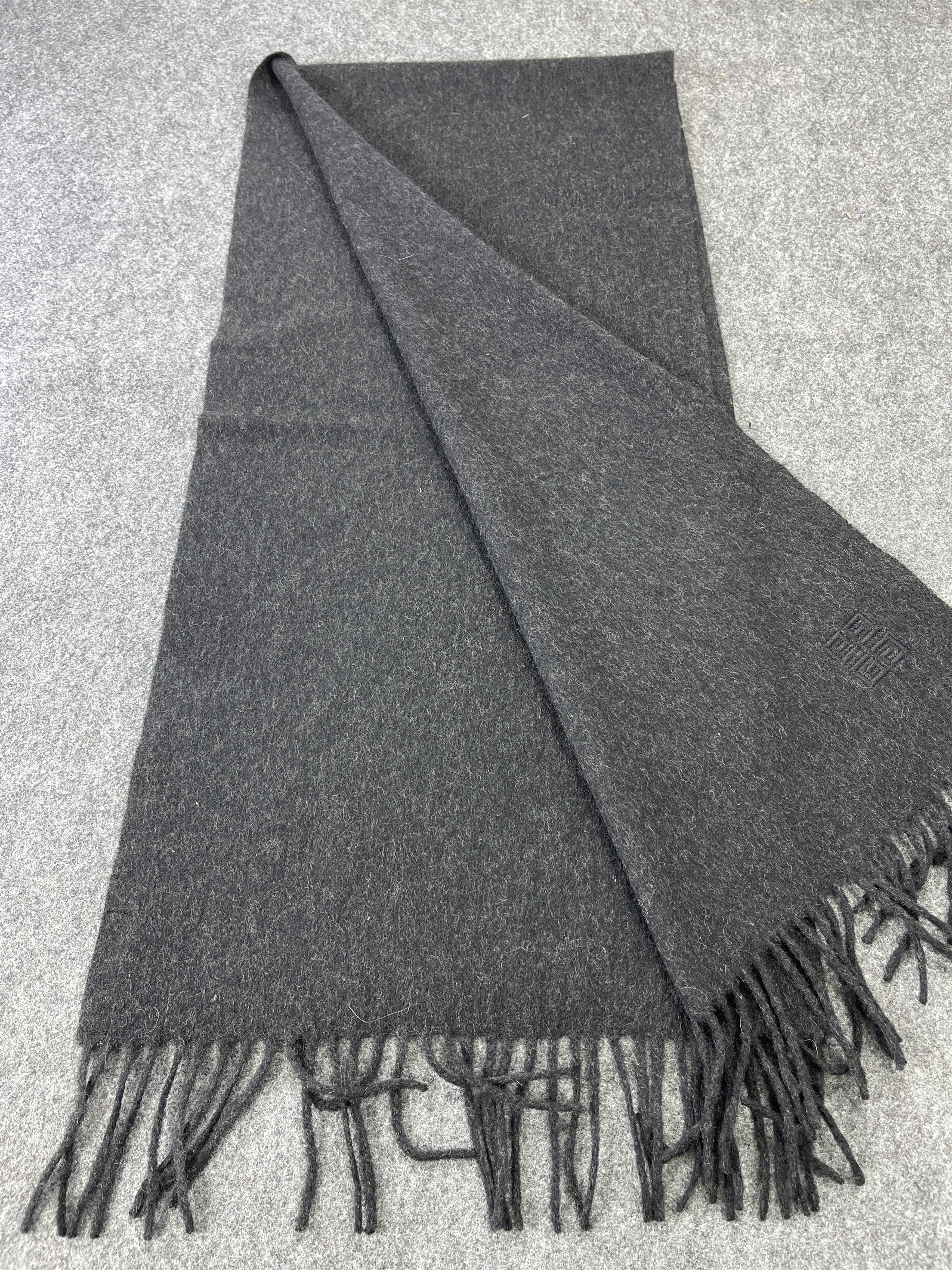 Vintage GIVENCHY PARIS SCARVES / MUFFLER / NECKWEAR T110 Size ONE SIZE - 4 Thumbnail