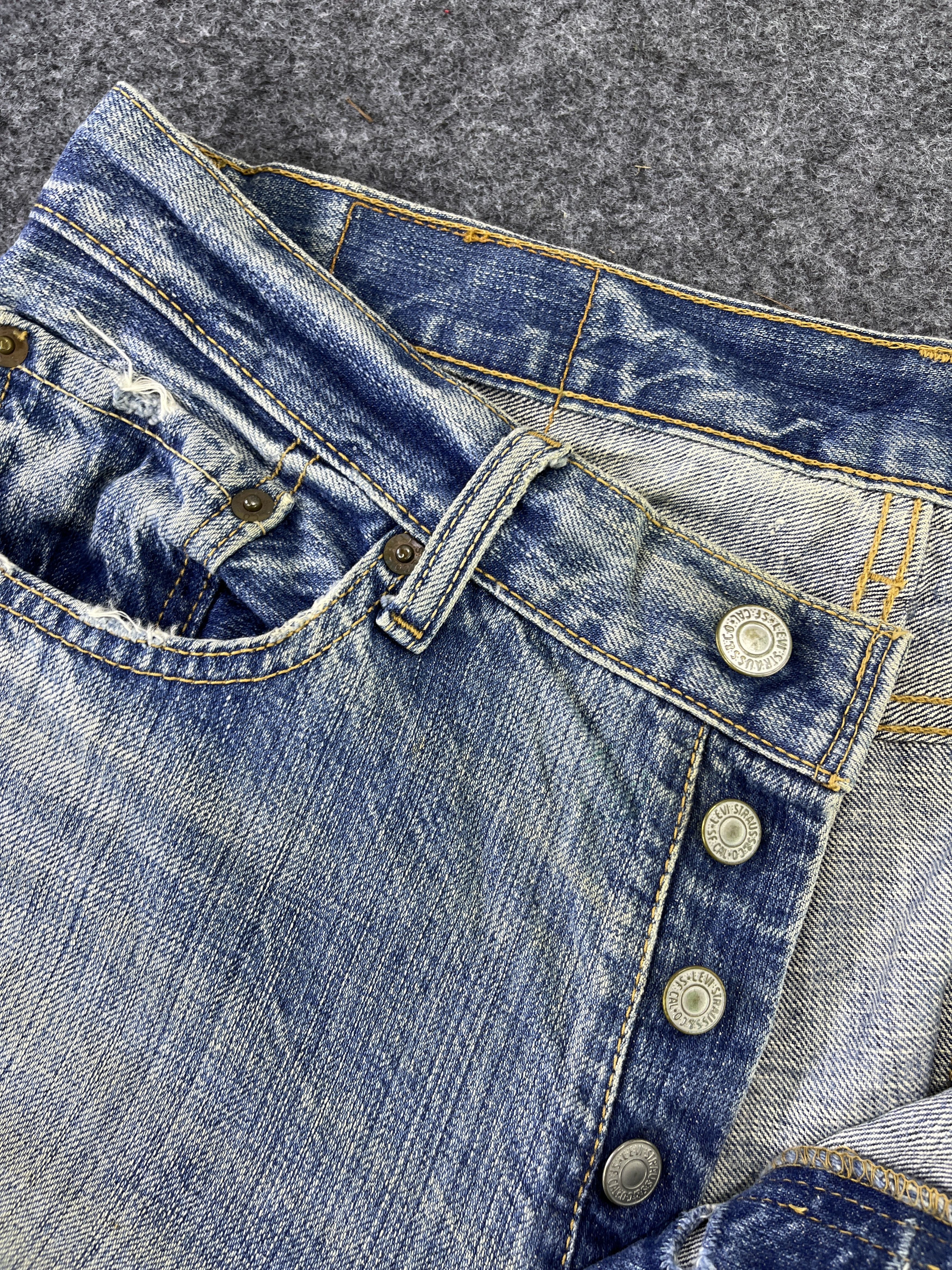 Levi's × Vintage Vintage Levis 501 Distressed Jeans - J816 Size US 32 / EU 48 - 8 Thumbnail