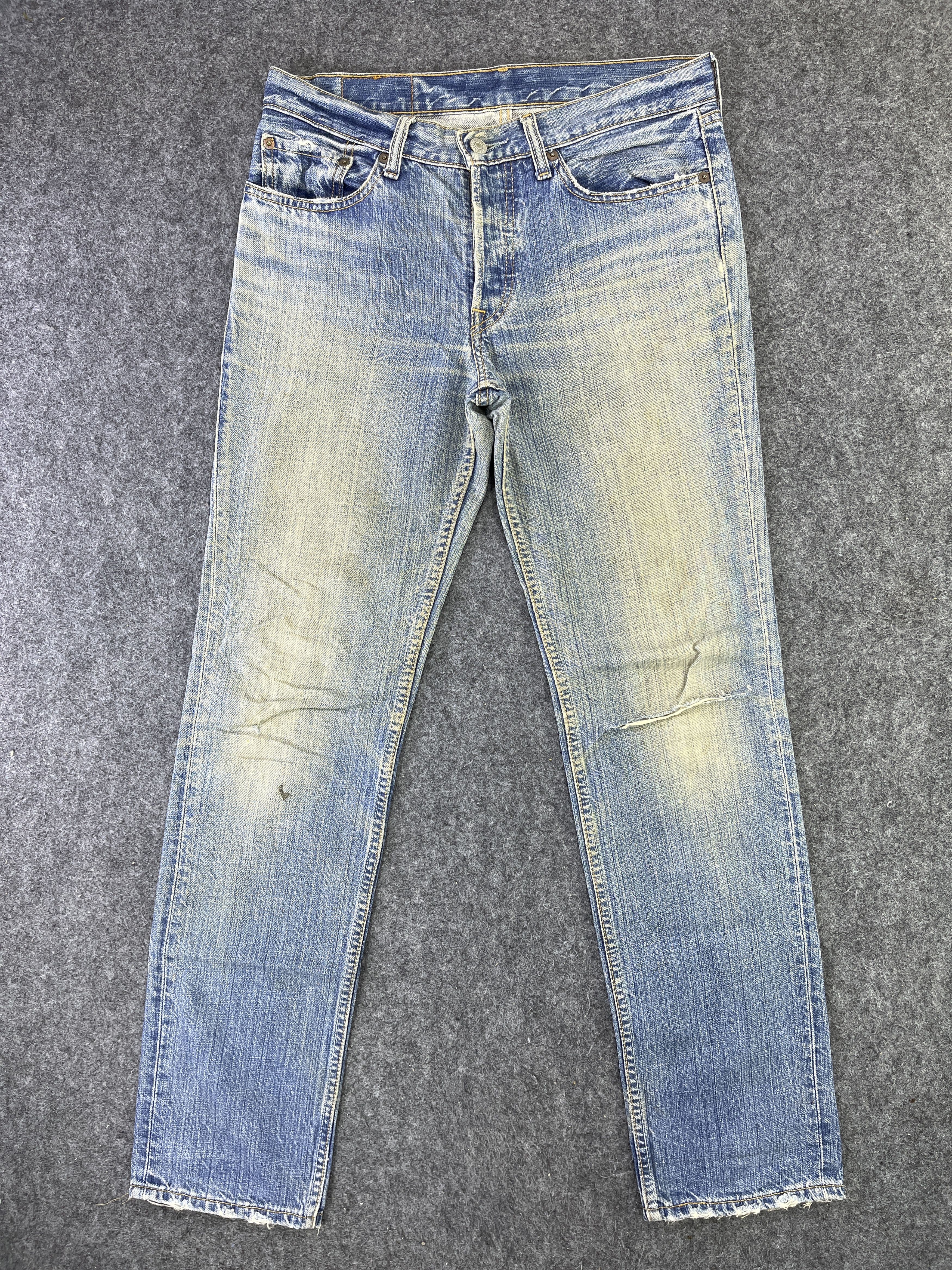 Levi's × Vintage Vintage Levis 501 Distressed Jeans - J816 Size US 32 / EU 48 - 1 Thumbnail