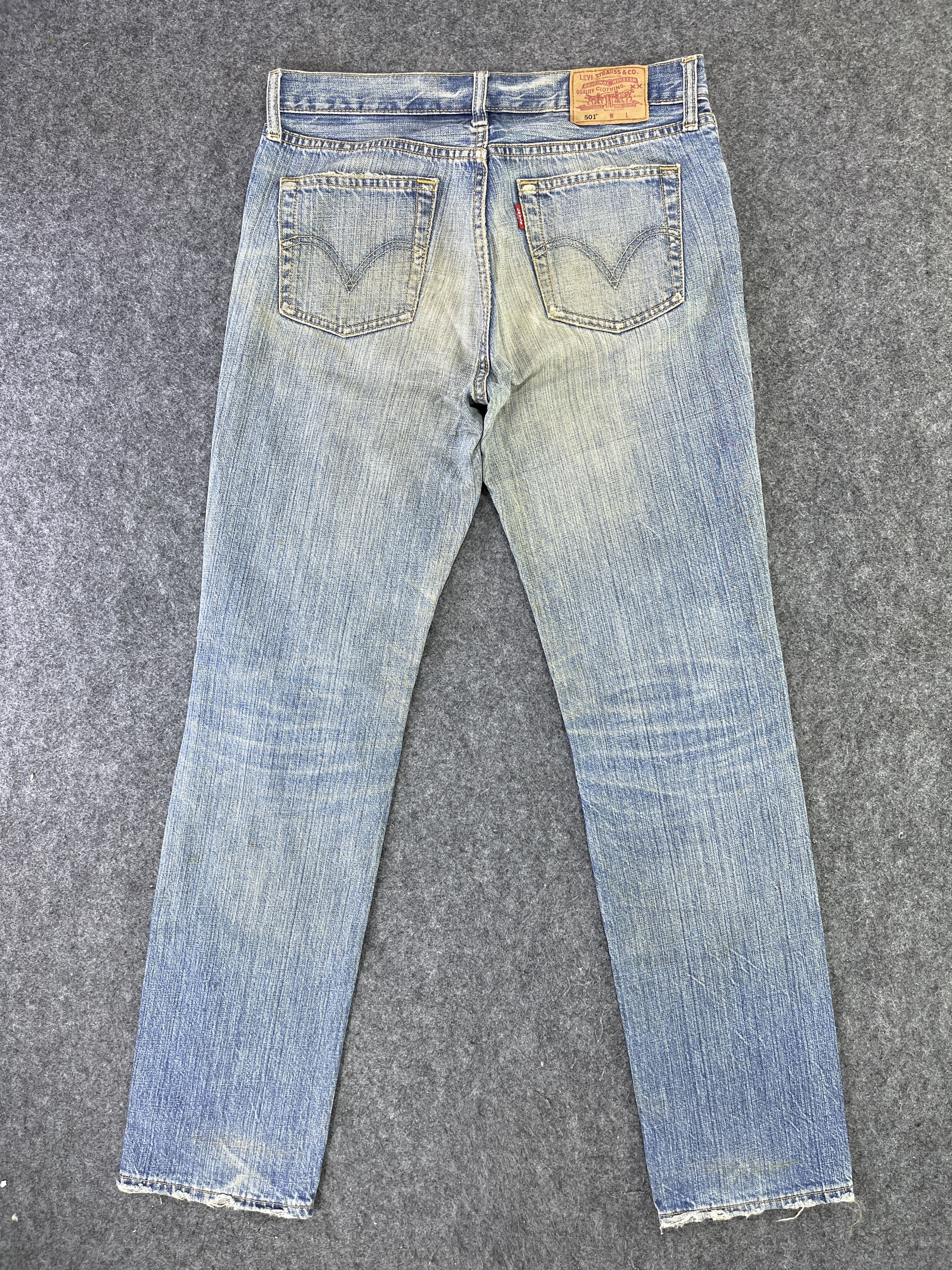 Levi's × Vintage Vintage Levis 501 Distressed Jeans - J816 Size US 32 / EU 48 - 2 Thumbnail