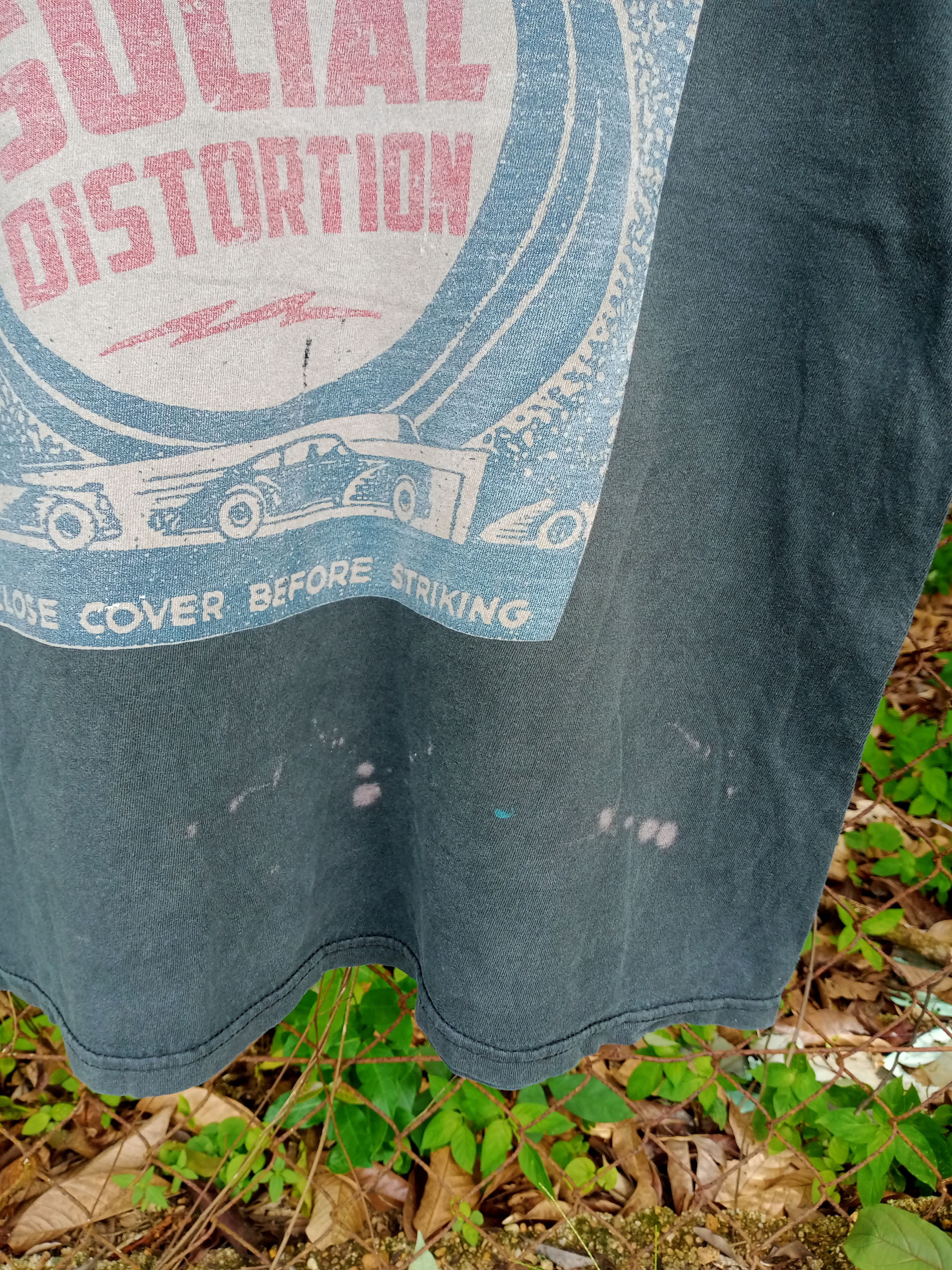 Band Tees Vintage Social Distortion Rock Band Tshirt Size US M / EU 48-50 / 2 - 3 Thumbnail