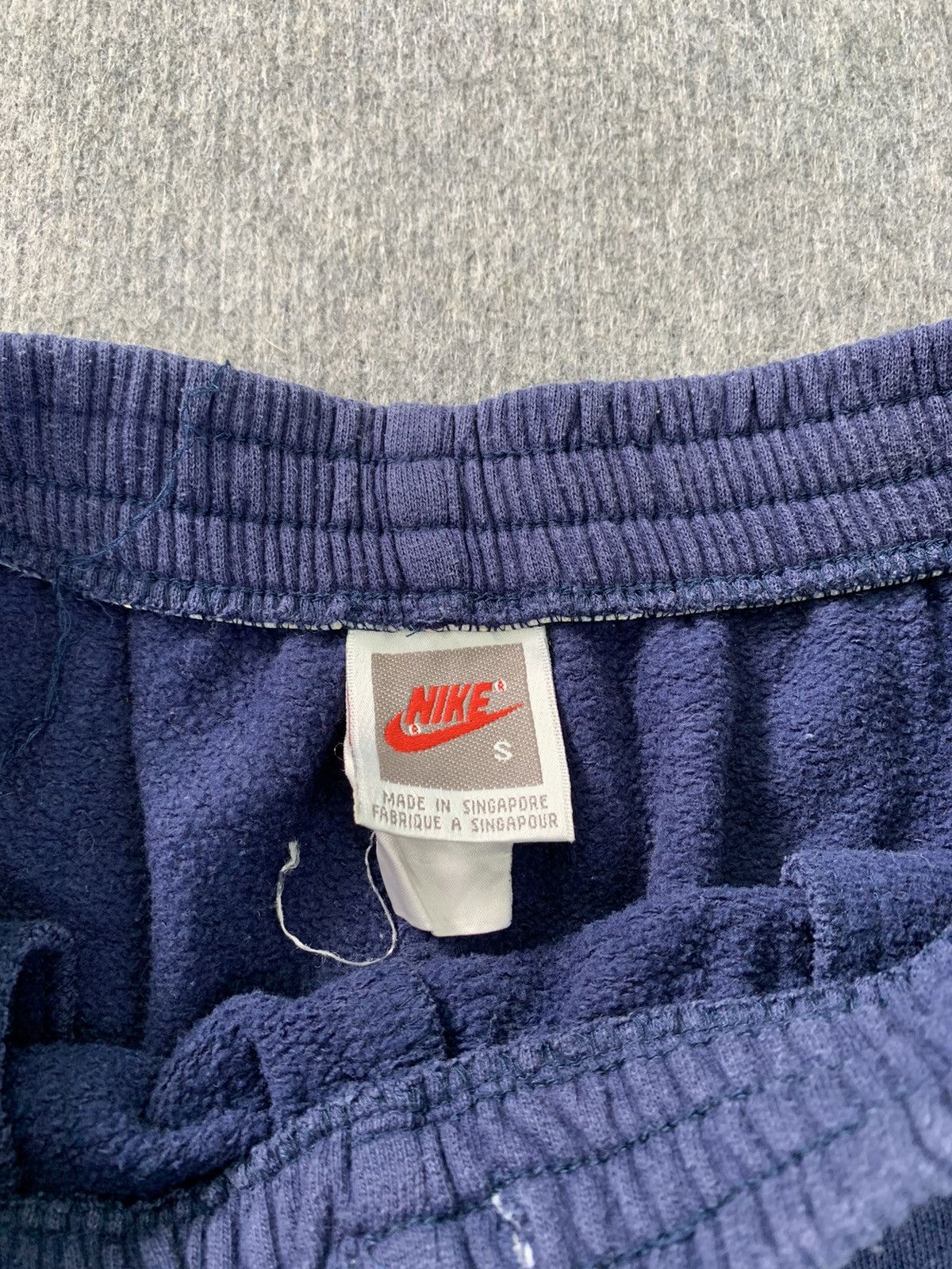 Nike Vintage Nike sweatpants Size US 28 / EU 44 - 2 Thumbnail
