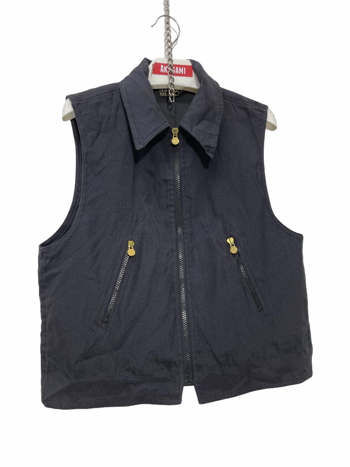 Japanese Brand Made in Italy Vintage Fendi Vest 3🟩4 Size US M / EU 48-50 / 2 - 1 Thumbnail