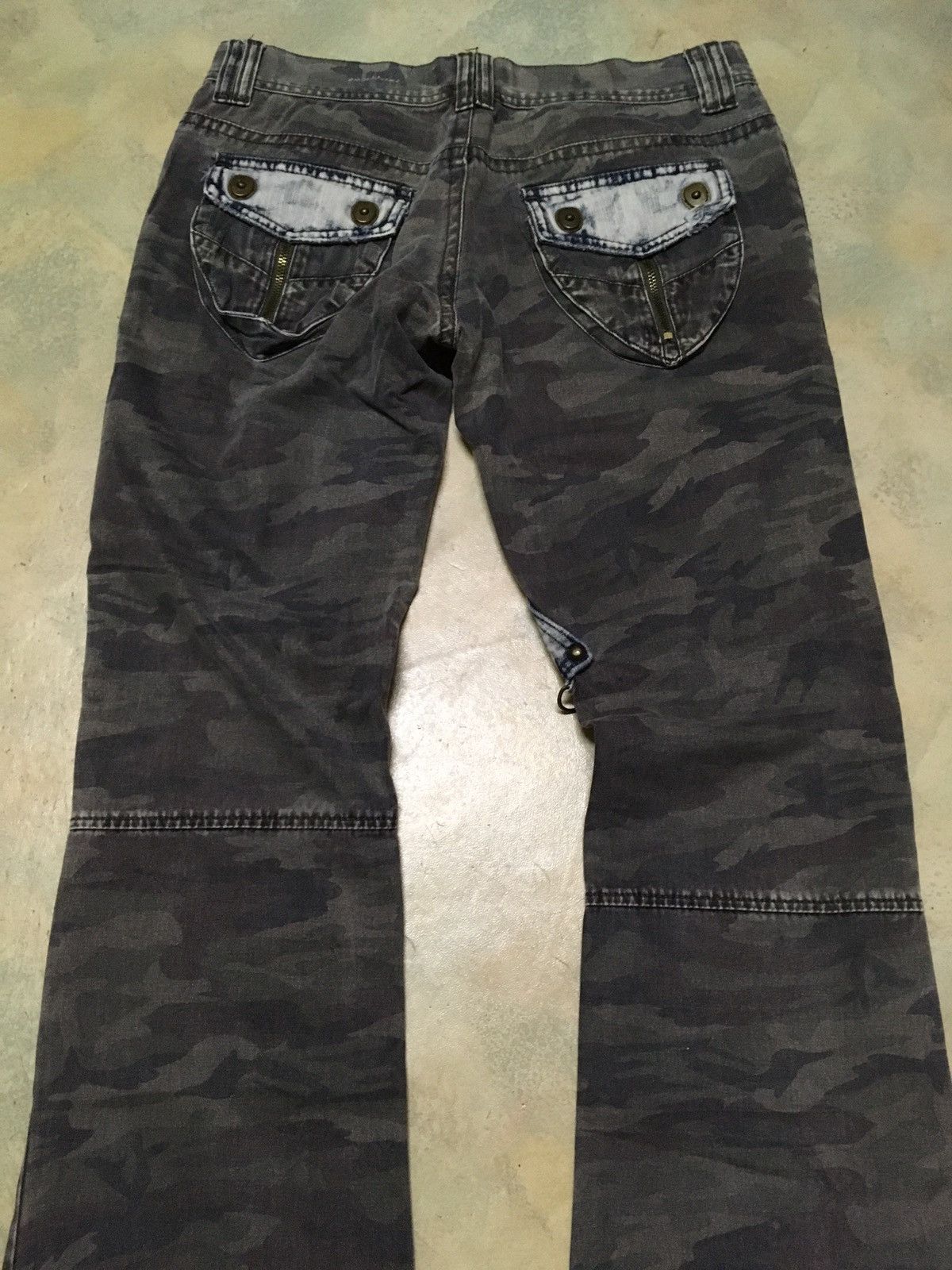 Japanese Brand Japanese Brand Camouflage Cargo Multipocket Distressed Size US 33 - 7 Thumbnail