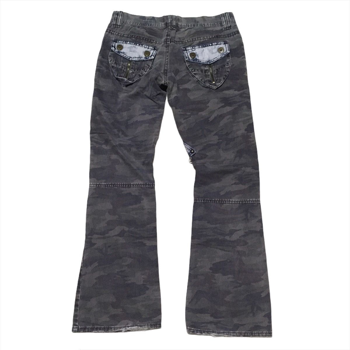 Japanese Brand Japanese Brand Camouflage Cargo Multipocket Distressed Size US 33 - 2 Thumbnail