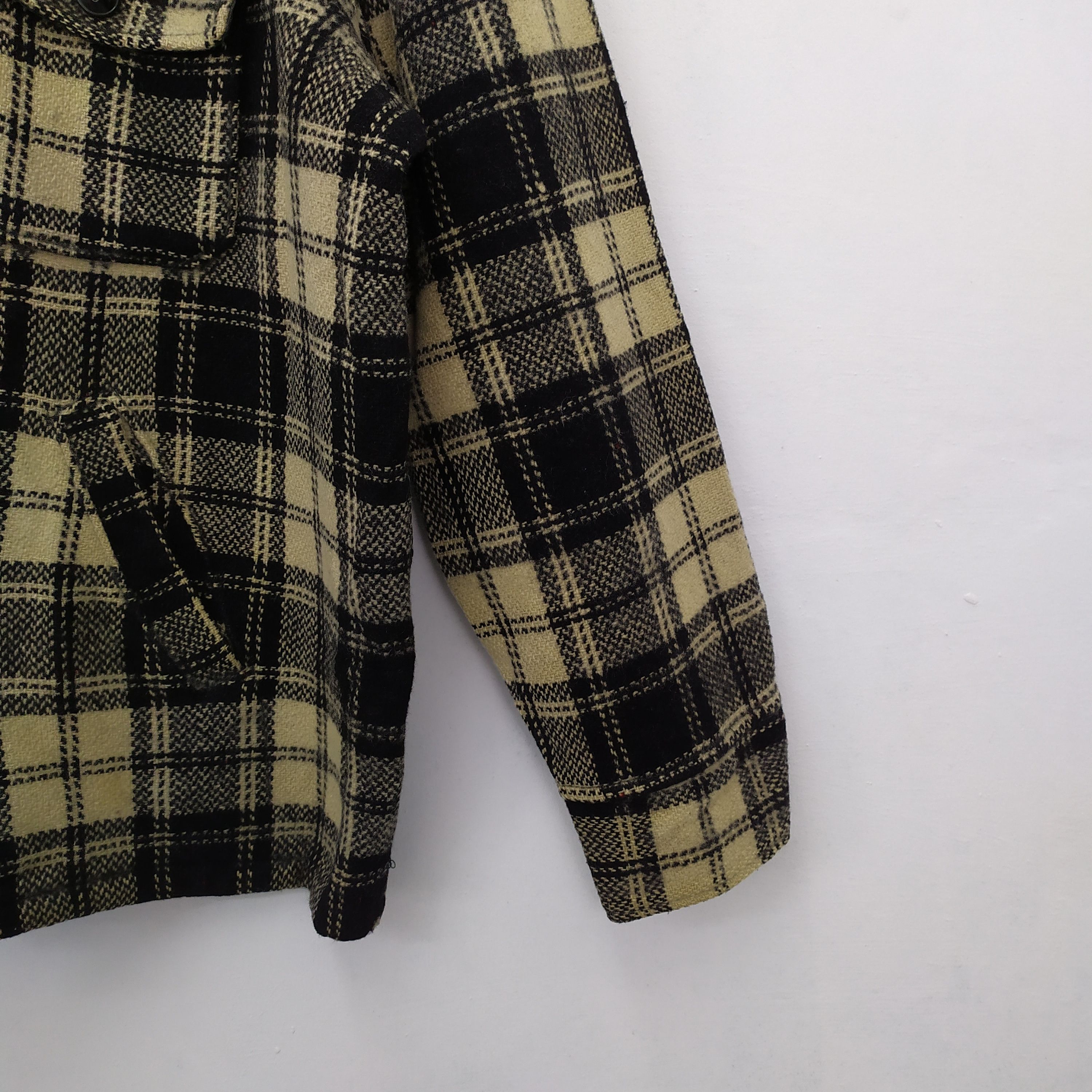 Vintage VINTAGE TRAVERSE WOOLEN CO. TARTAN PLAID WOOL JACKET Size US L / EU 52-54 / 3 - 2 Thumbnail