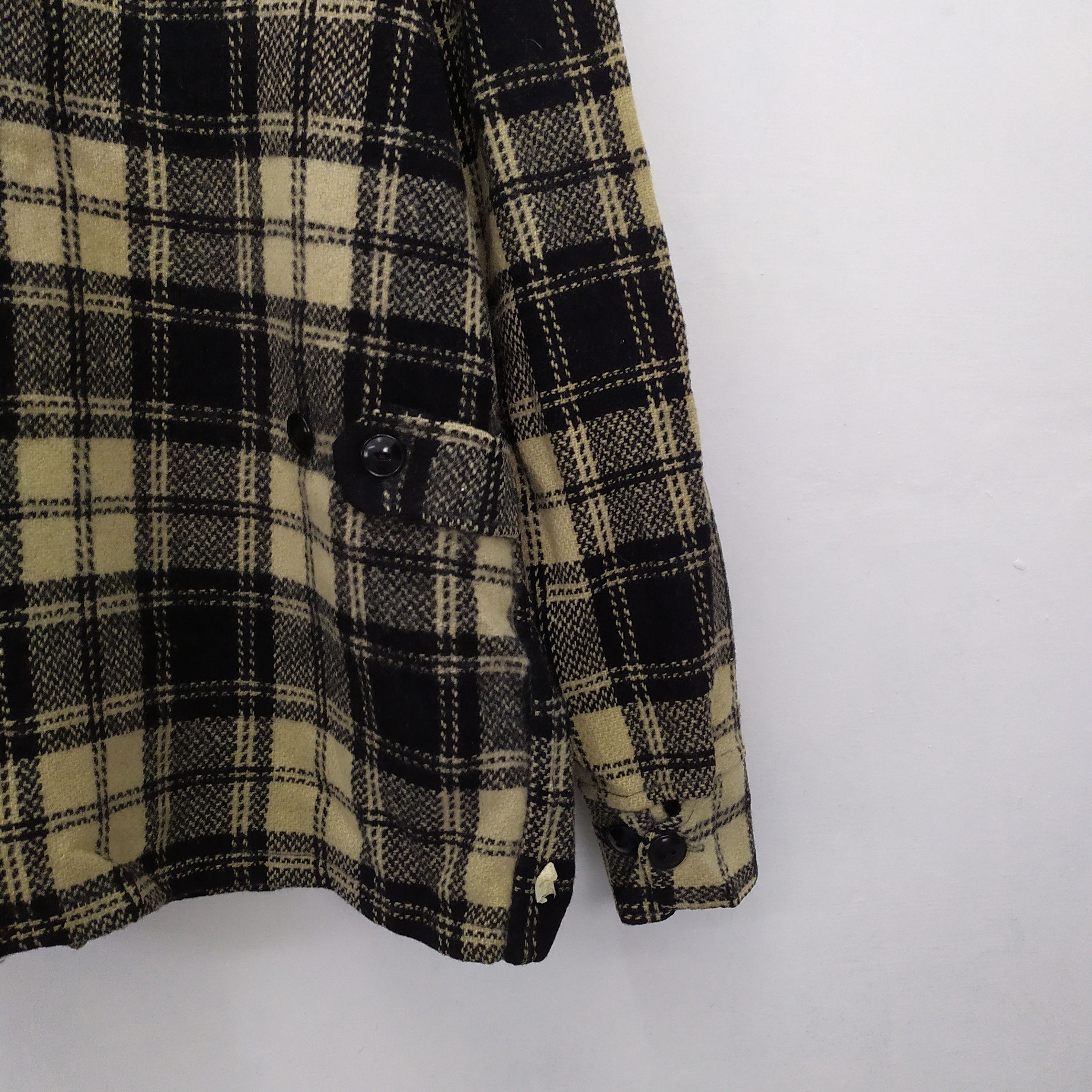 Vintage VINTAGE TRAVERSE WOOLEN CO. TARTAN PLAID WOOL JACKET Size US L / EU 52-54 / 3 - 13 Thumbnail