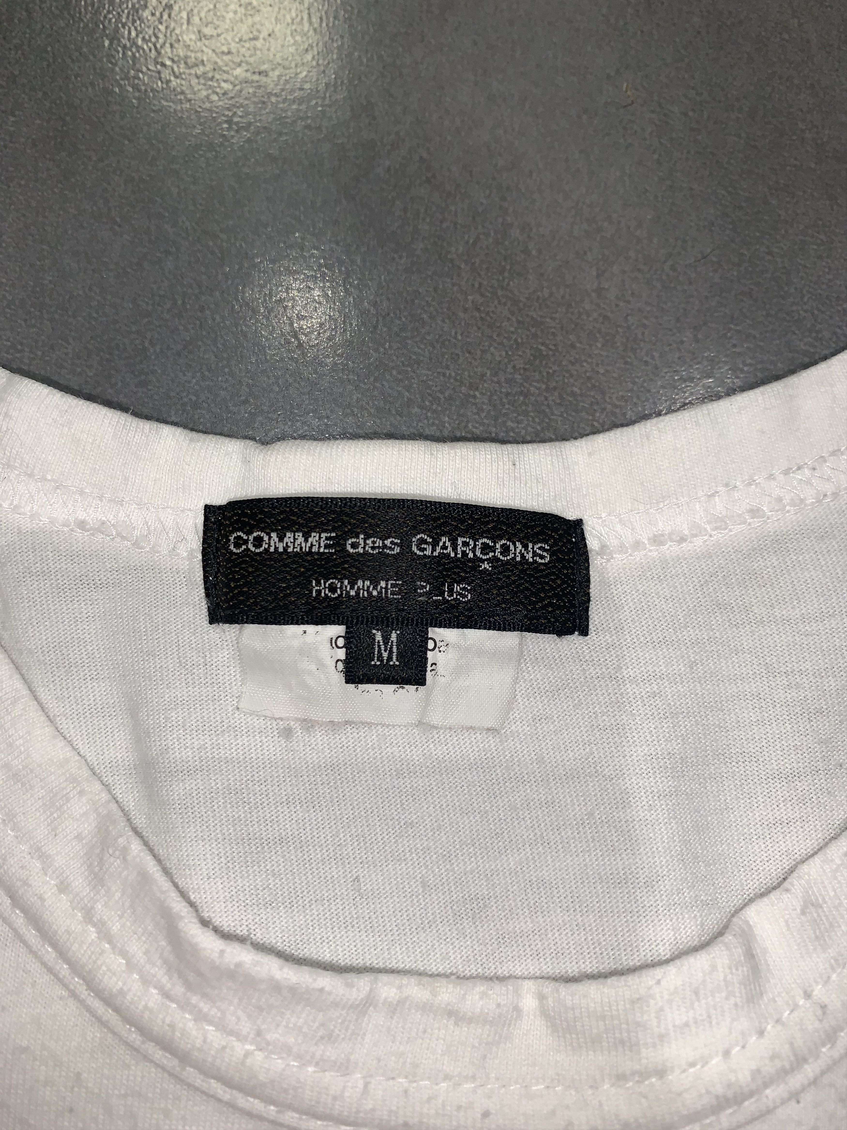 Comme des Garcons Comme Des Garcons Homme Plus "King Is Naked" White T-Shirt Size US M / EU 48-50 / 2 - 11 Thumbnail