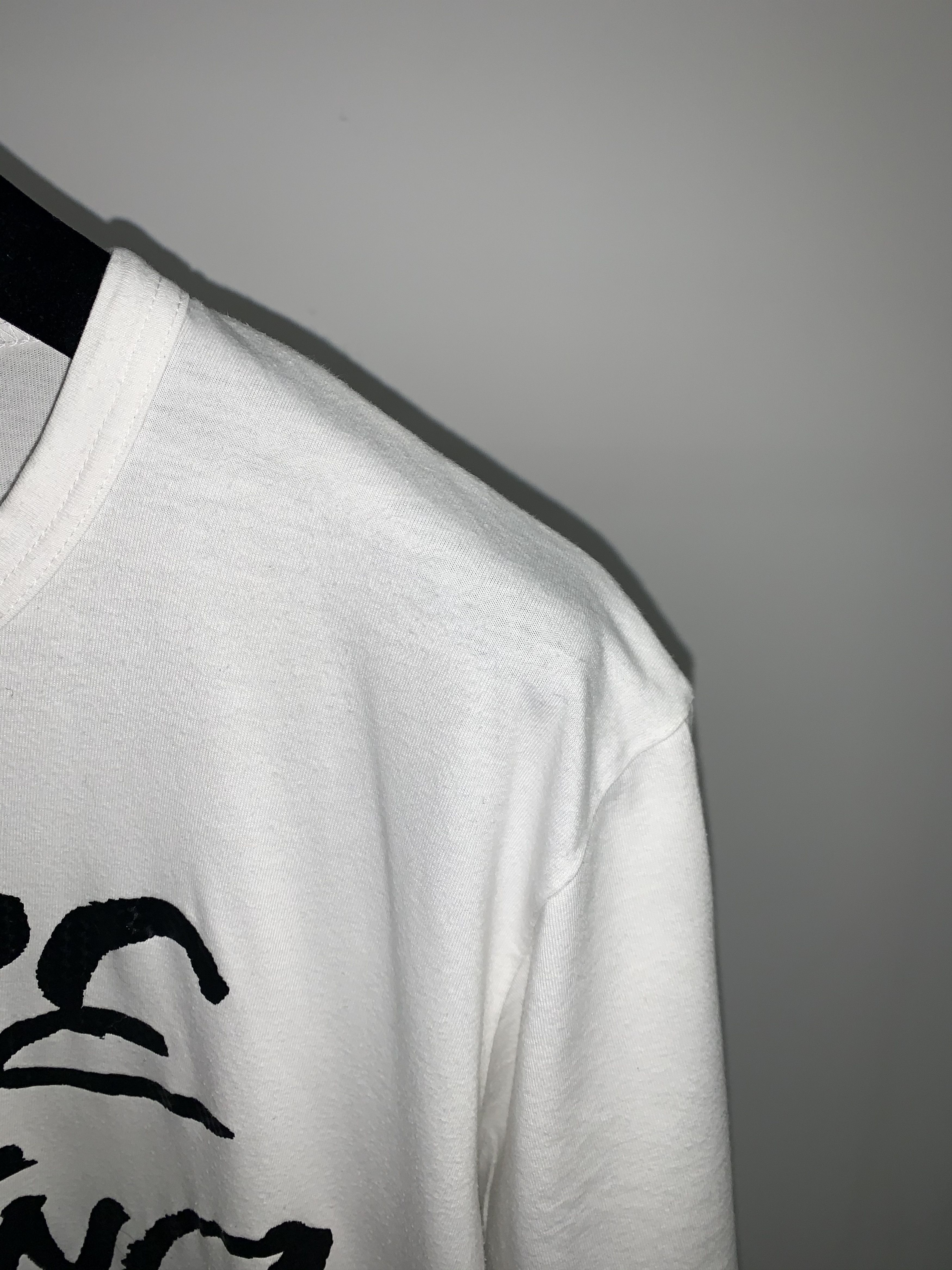 Comme des Garcons Comme Des Garcons Homme Plus "King Is Naked" White T-Shirt Size US M / EU 48-50 / 2 - 5 Thumbnail