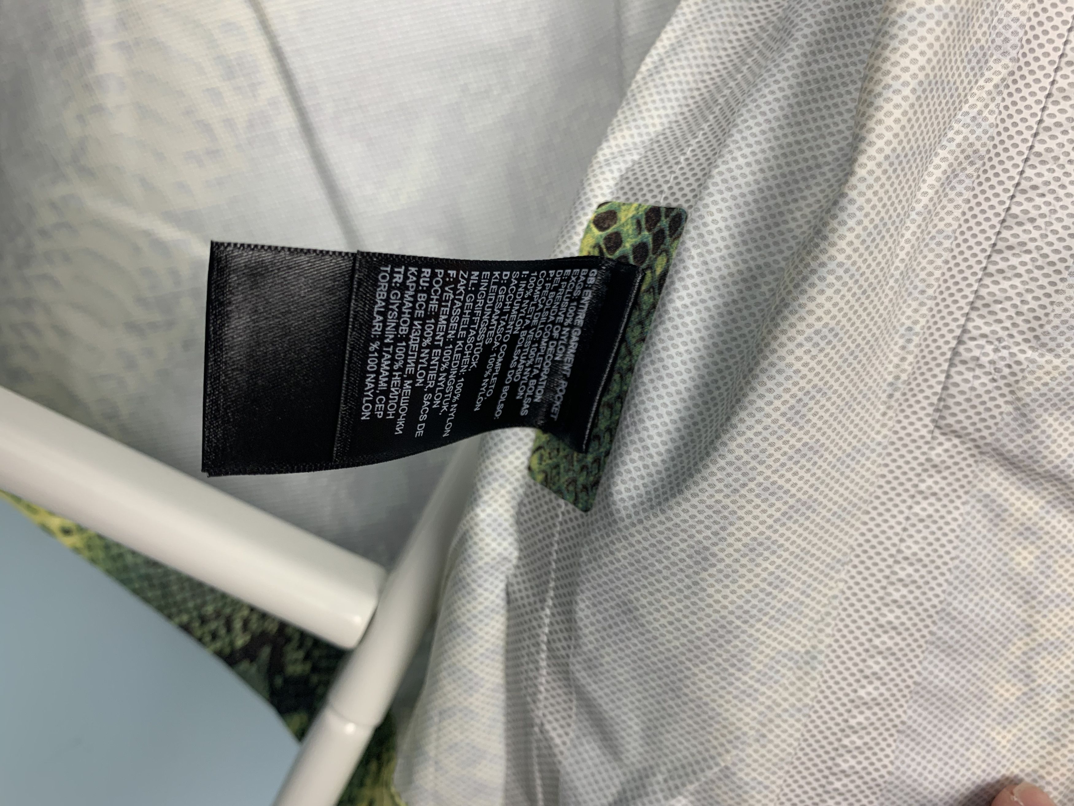 Supreme × The North Face 2018 Supreme North Face Snakeskin Taped Seam Coaches Jacket Size US L / EU 52-54 / 3 - 11 Thumbnail