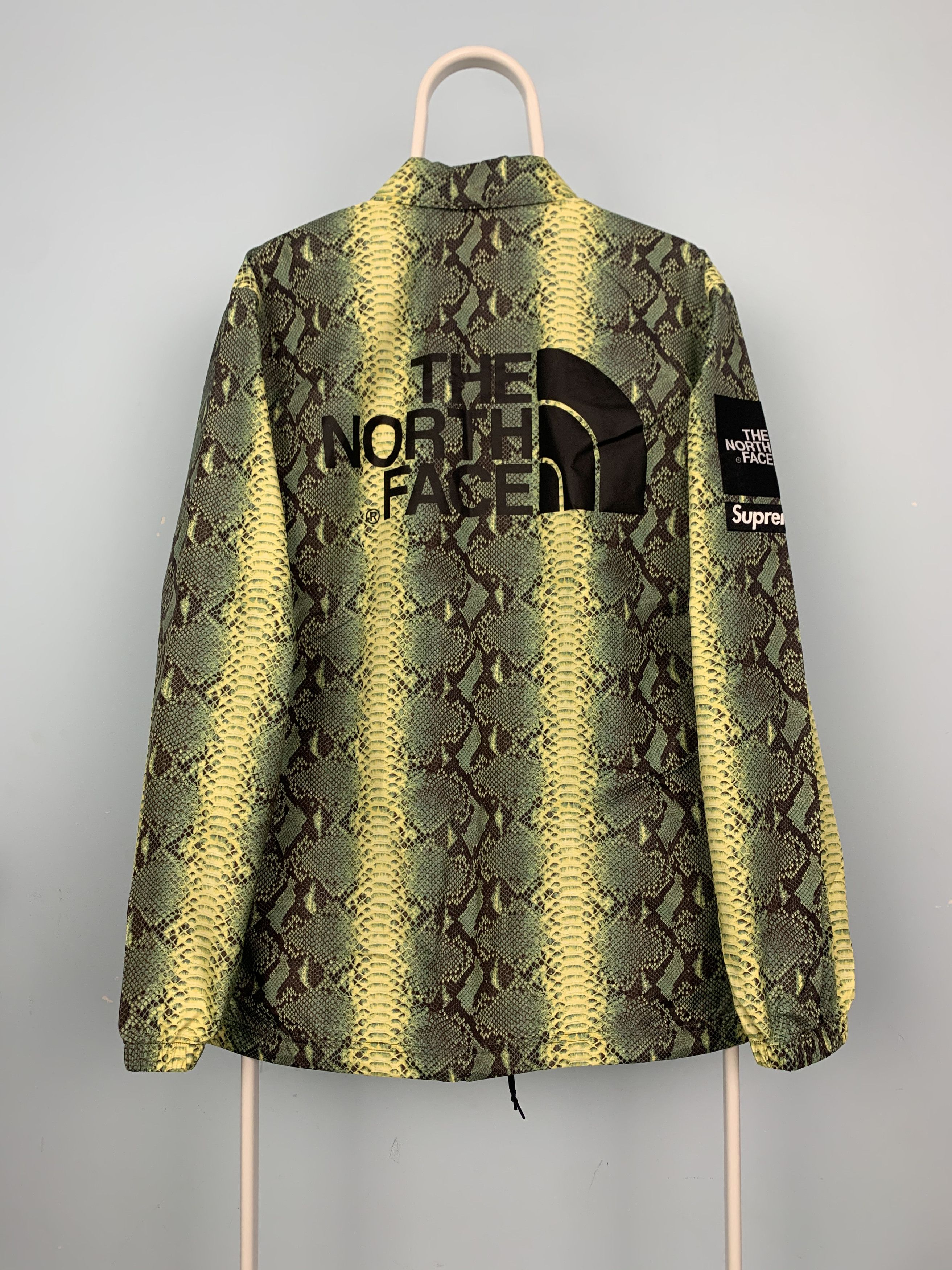 Supreme × The North Face 2018 Supreme North Face Snakeskin Taped Seam Coaches Jacket Size US L / EU 52-54 / 3 - 12 Thumbnail