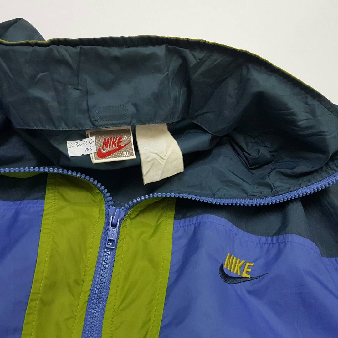 Nike × Vintage Vintage NIKE nice colour windbreaker jacket made in Taiwan Size US XL / EU 56 / 4 - 5 Thumbnail