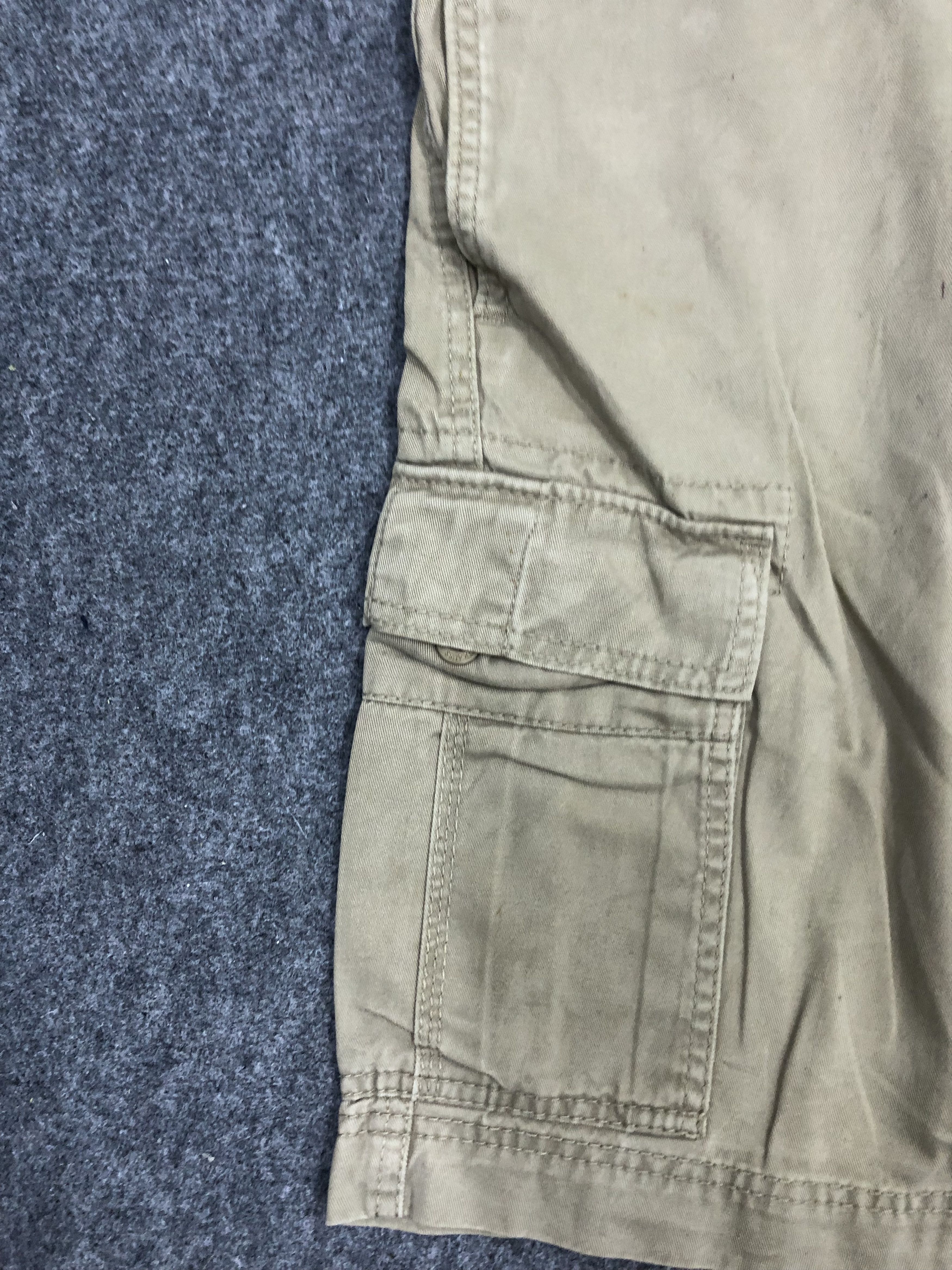 Levi's Vintage Levis Cargo Jeans DP1059 Size US 36 / EU 52 - 7 Thumbnail