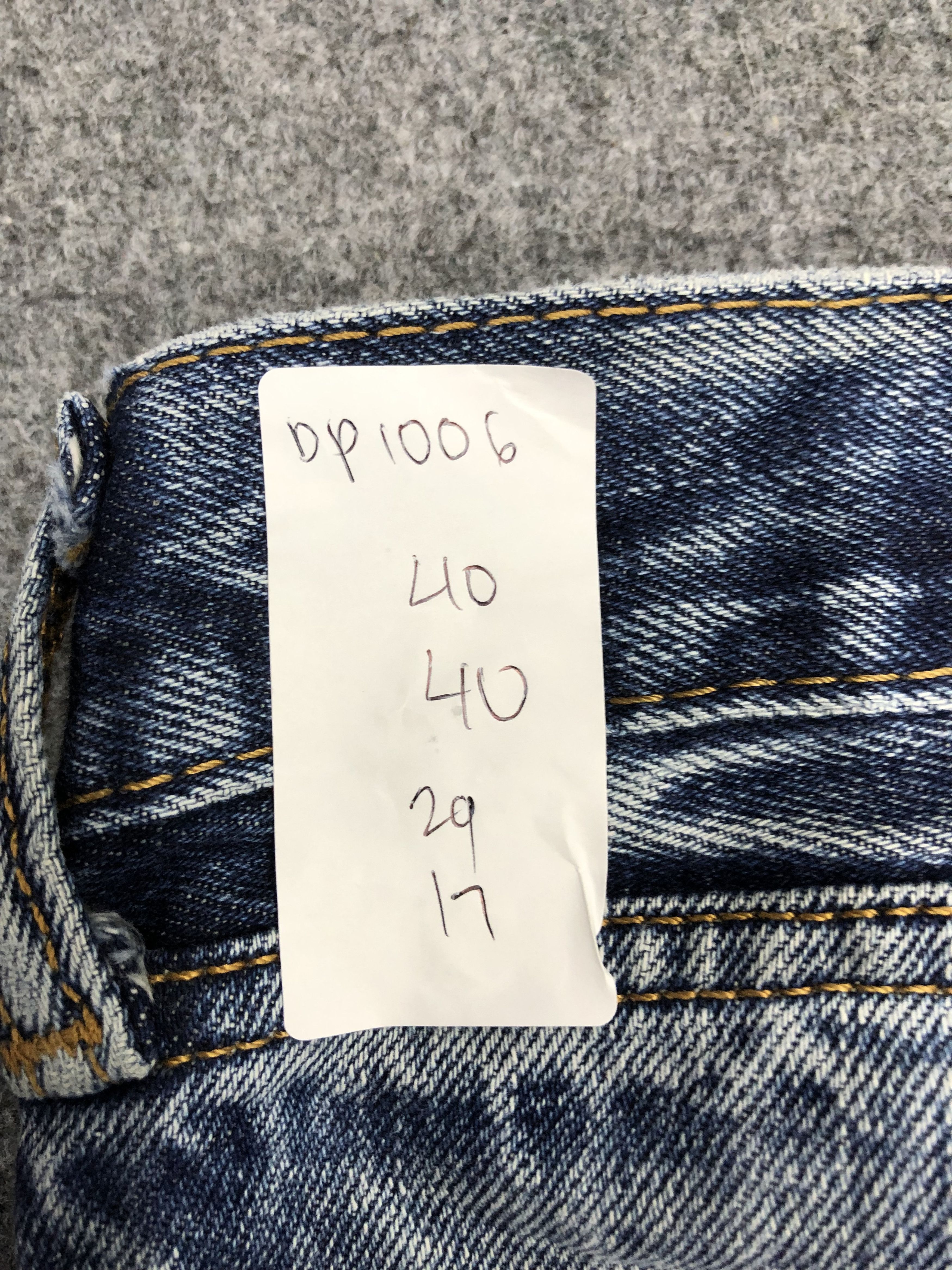 Levi's Vintage Levis 505 Faded Blue Jeans DP1006 Size US 40 / EU 56 - 18 Thumbnail