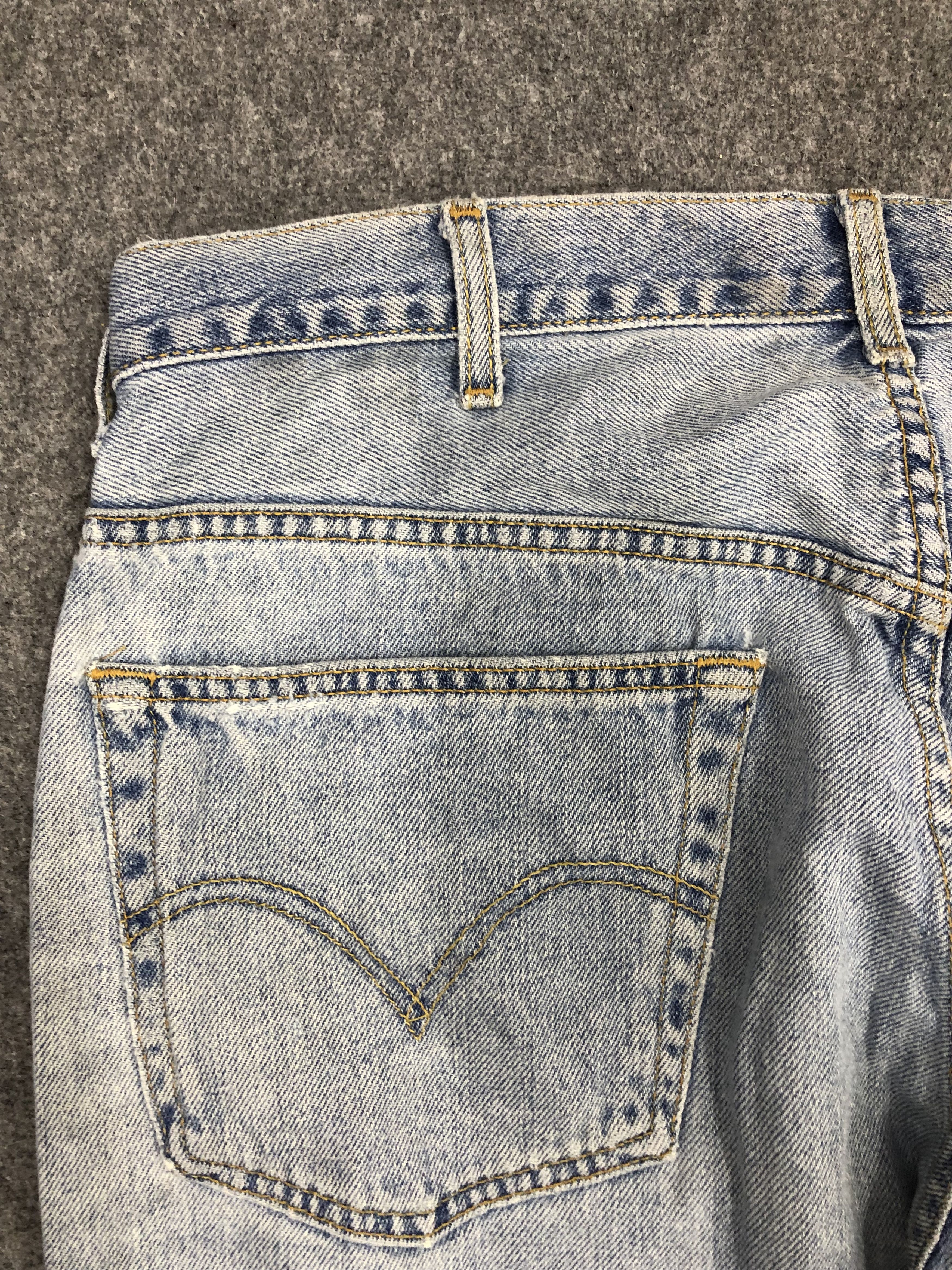 Levi's Vintage Levis 505 Light Wash Jeans DP1007 Size US 36 / EU 52 - 14 Thumbnail
