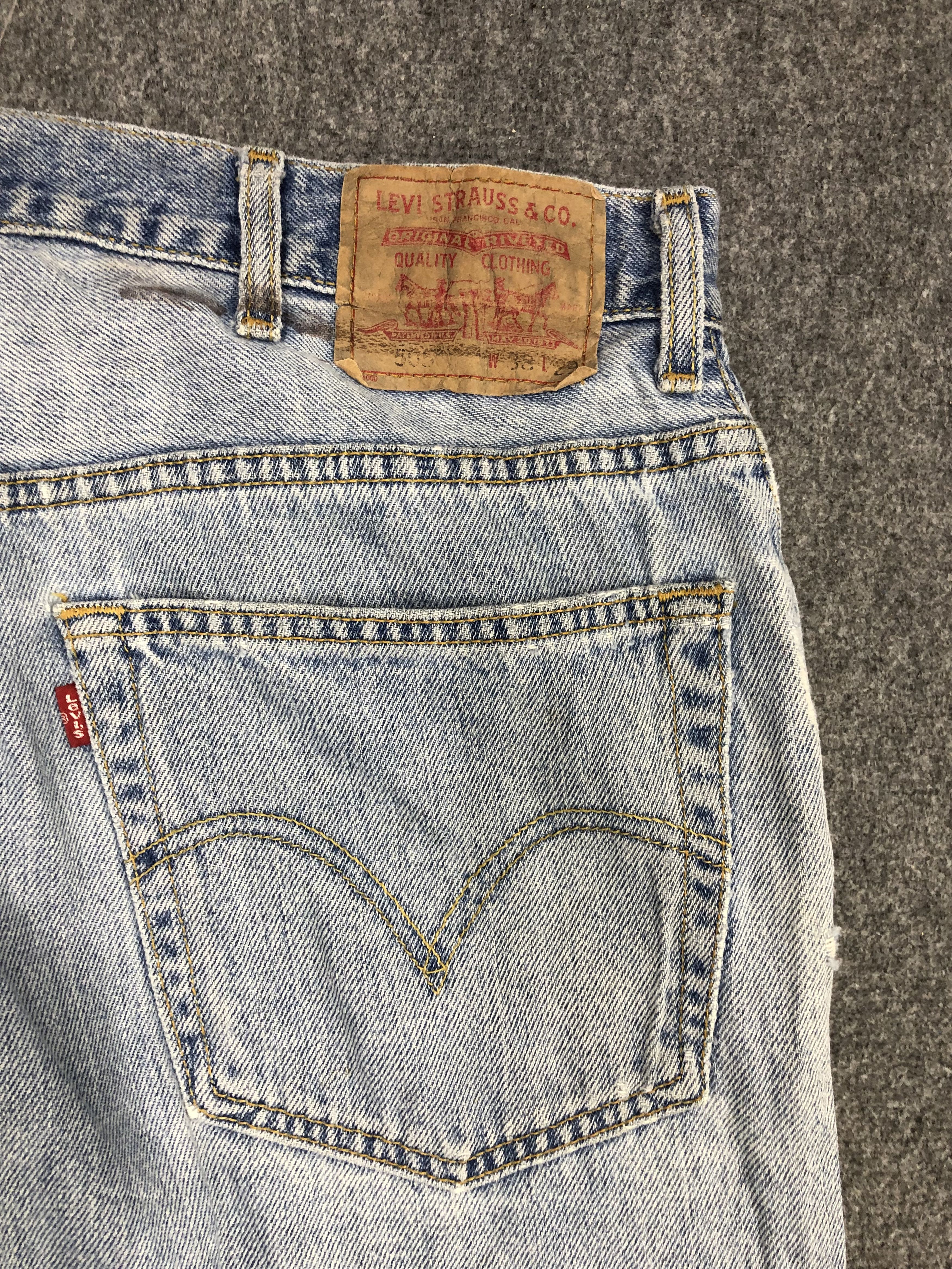 Levi's Vintage Levis 505 Light Wash Jeans DP1007 Size US 36 / EU 52 - 13 Thumbnail