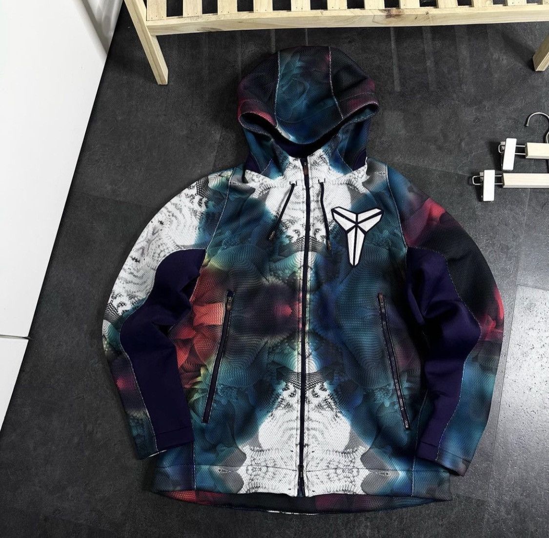 Kobe best sale mambula jacket