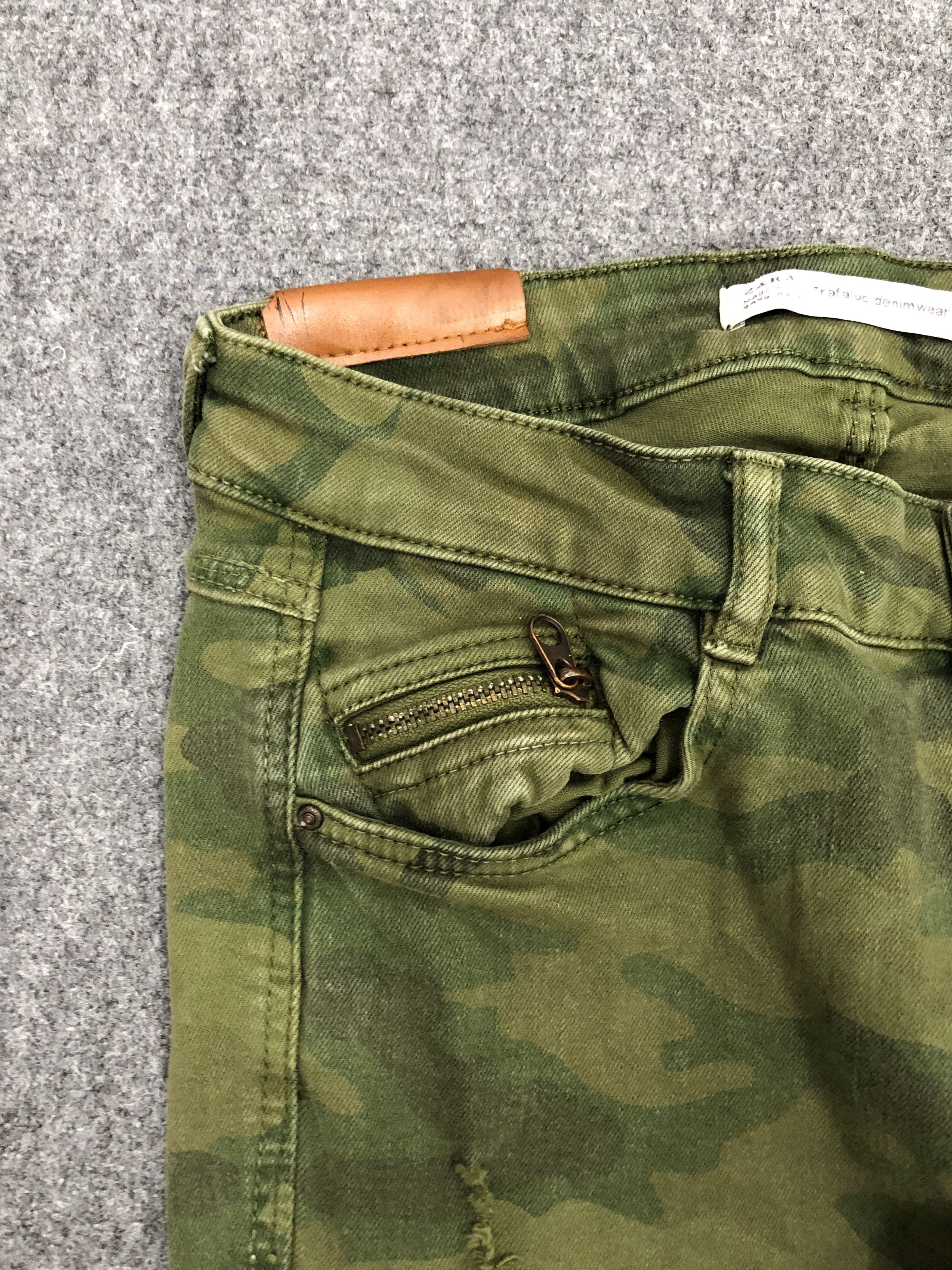 Vintage × Zara Vintage Zara Trafaluc Denimwear Camouflage Jeans Size US 26 / EU 42 - 10 Thumbnail