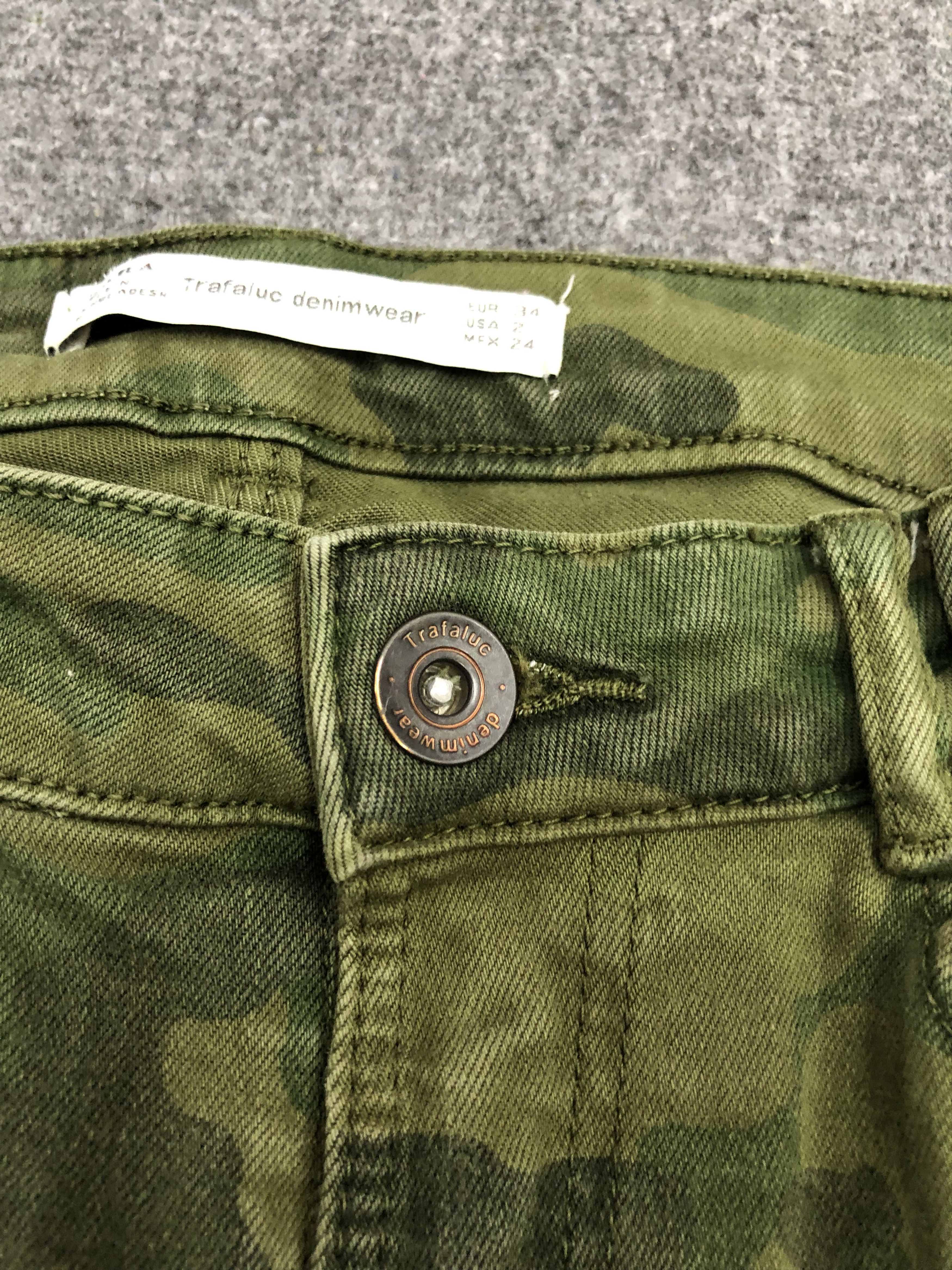 Vintage × Zara Vintage Zara Trafaluc Denimwear Camouflage Jeans Size US 26 / EU 42 - 13 Thumbnail
