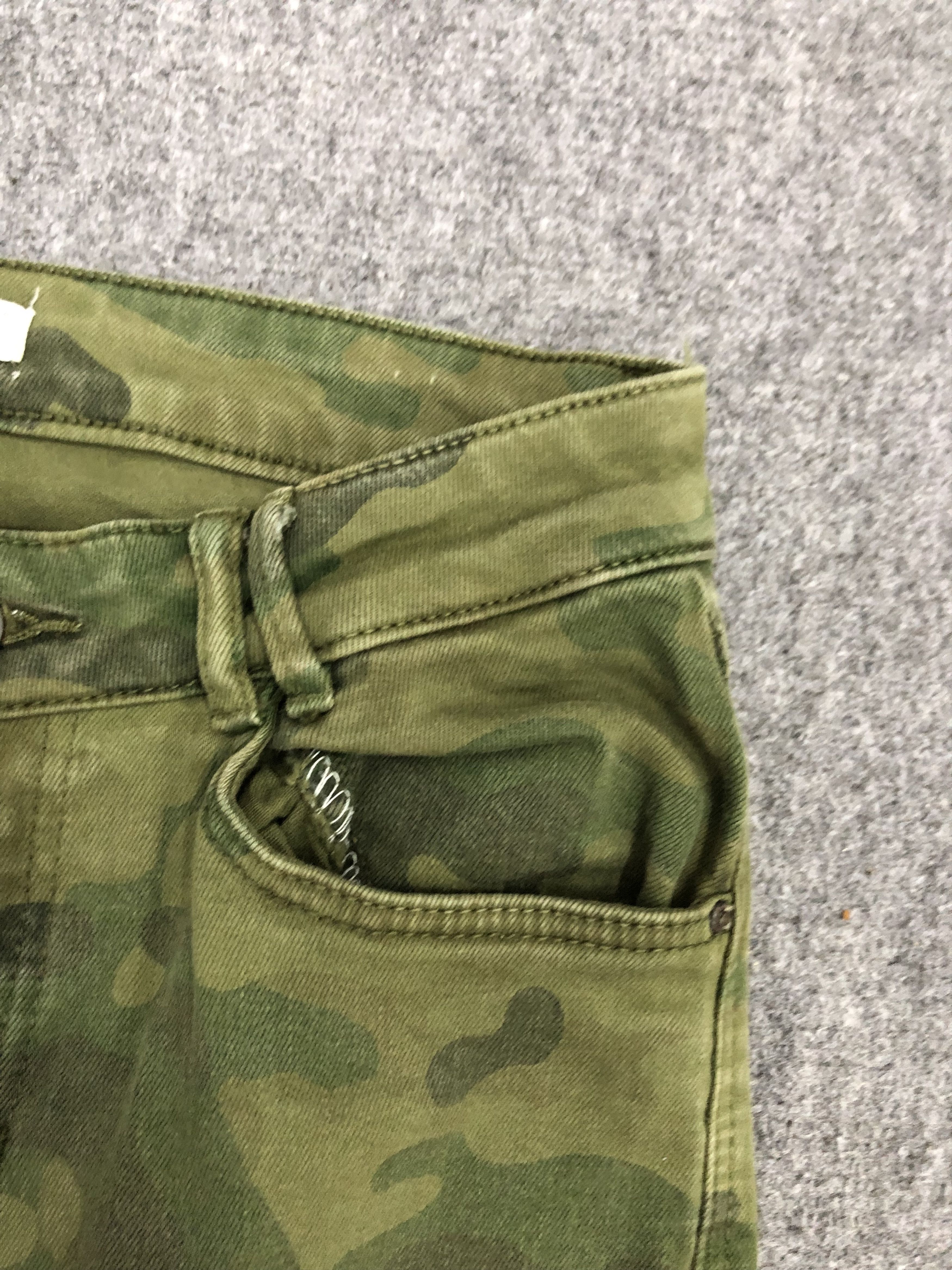 Vintage × Zara Vintage Zara Trafaluc Denimwear Camouflage Jeans Size US 26 / EU 42 - 9 Thumbnail
