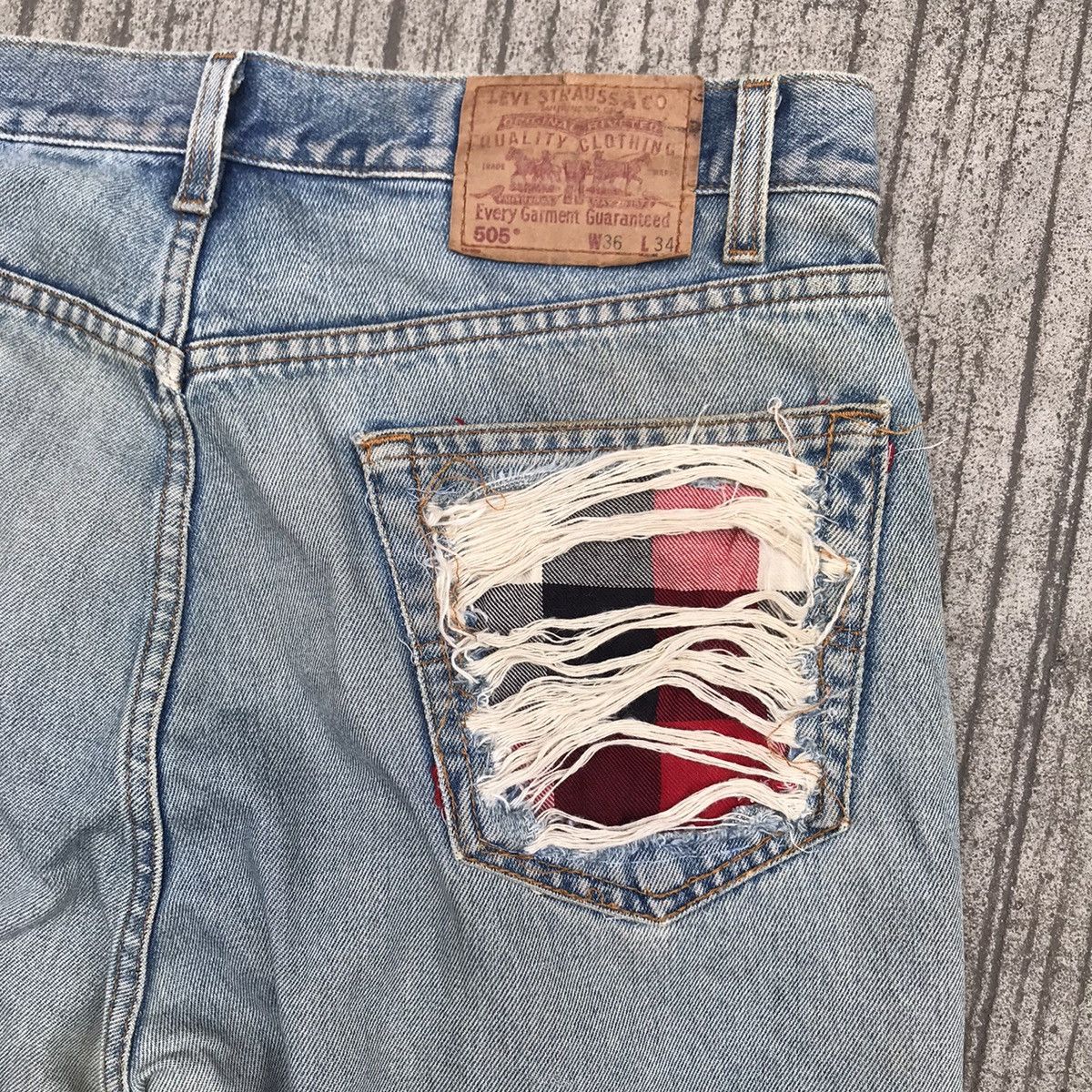 Levi's Vintage 90s Levis 505 Repaired Patchwork Denim Jeans Cobain Size US 36 / EU 52 - 14 Thumbnail