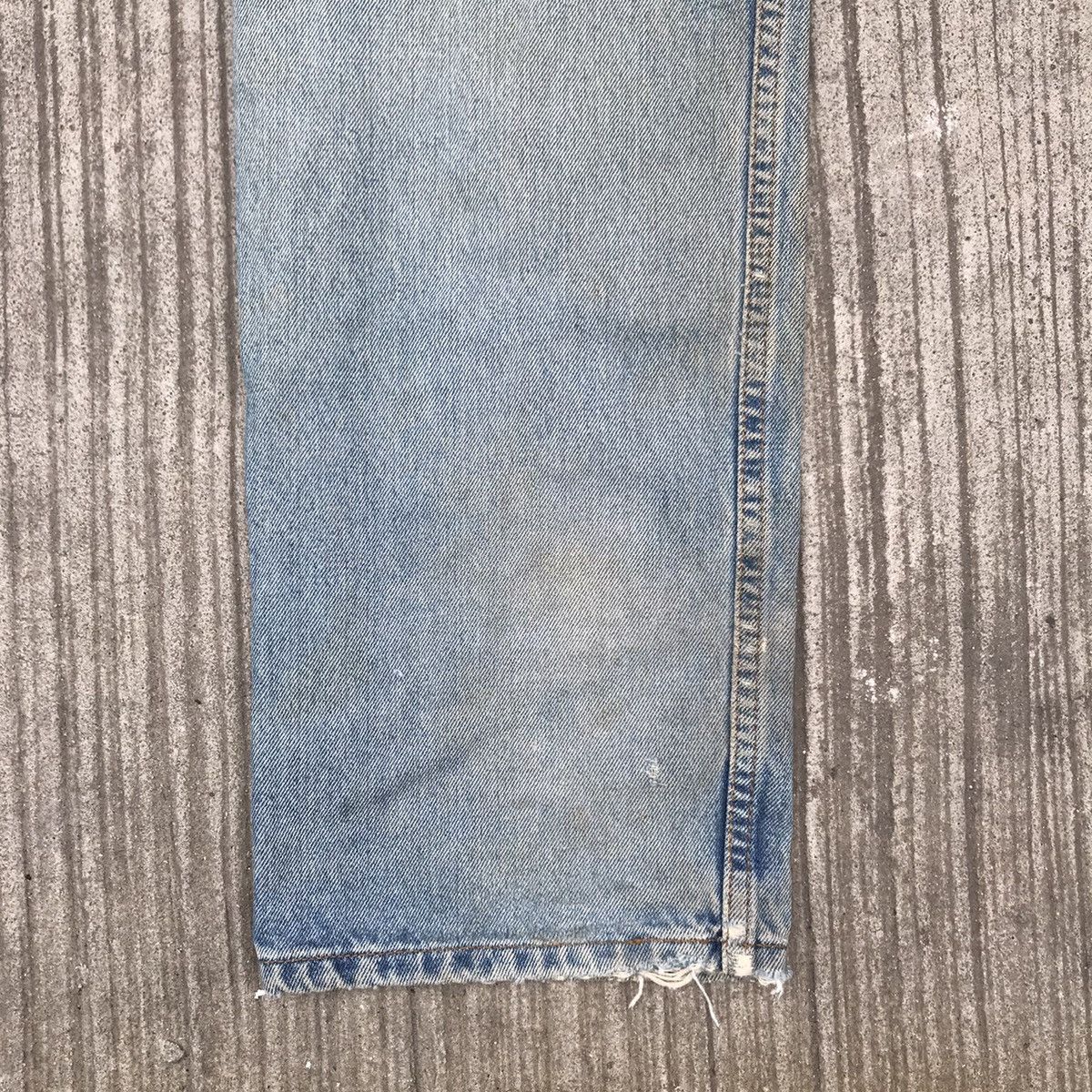 Levi's Vintage 90s Levis 505 Repaired Patchwork Denim Jeans Cobain Size US 36 / EU 52 - 17 Thumbnail