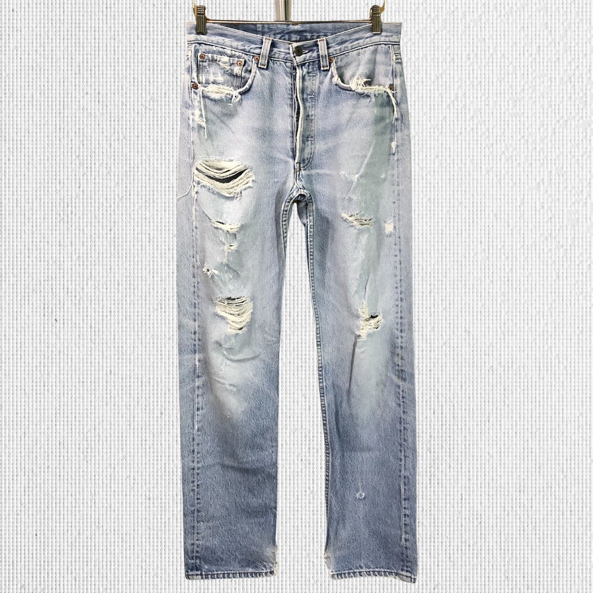 Levi's Vintage Clothing Vintage Levis 501 Distressed Denim Jeans Size US 31 - 1 Thumbnail