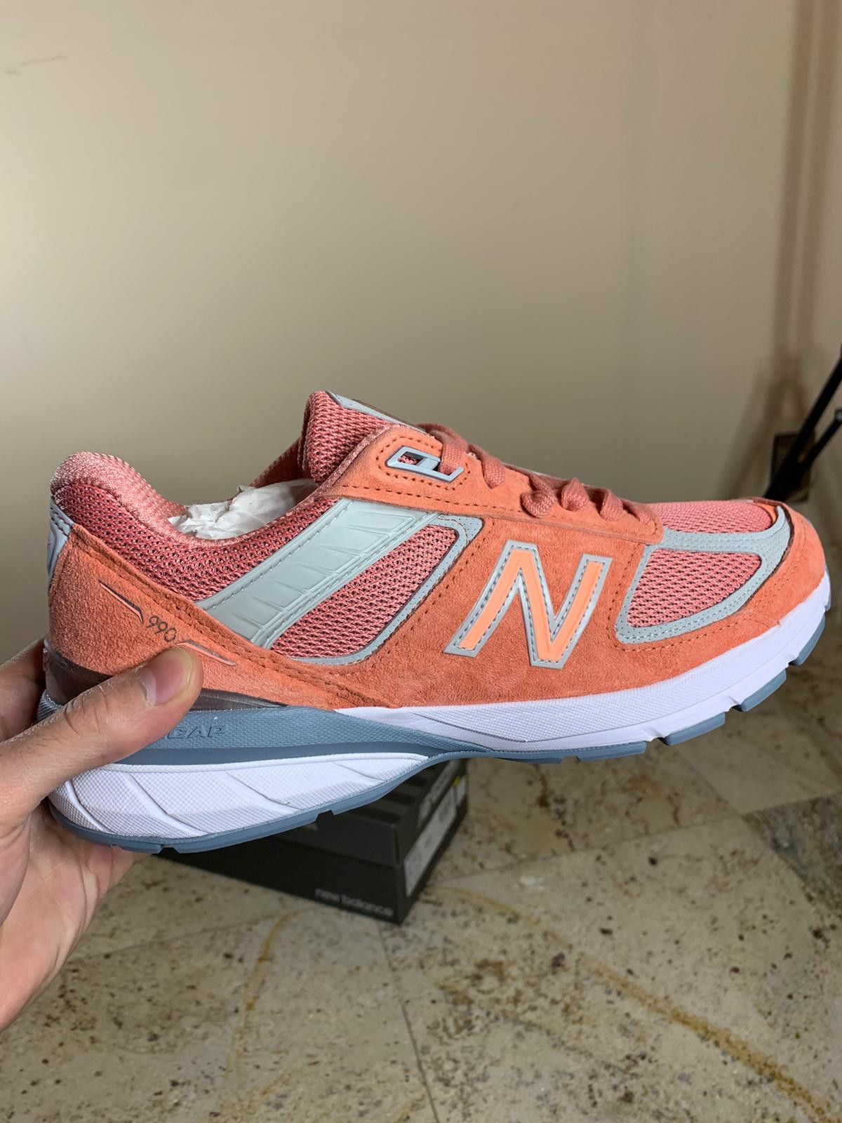 New Balance New Balance 990 v5 in Salmon Size US 7.5 / EU 40-41 - 3 Thumbnail