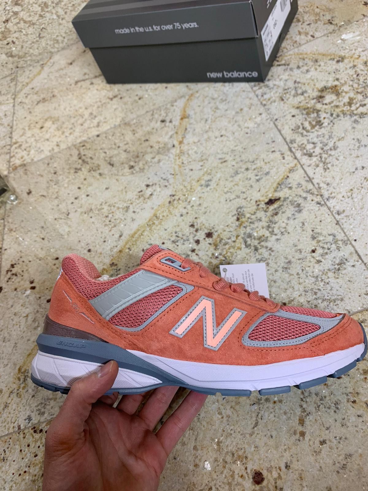 New Balance New Balance 990 v5 in Salmon Size US 7.5 / EU 40-41 - 5 Thumbnail