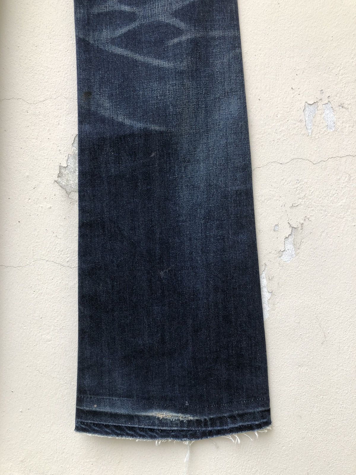 Vanquish Vanquish Japan Low Rise Released Hem Denim Flare Jeans Size US 31 - 21 Thumbnail