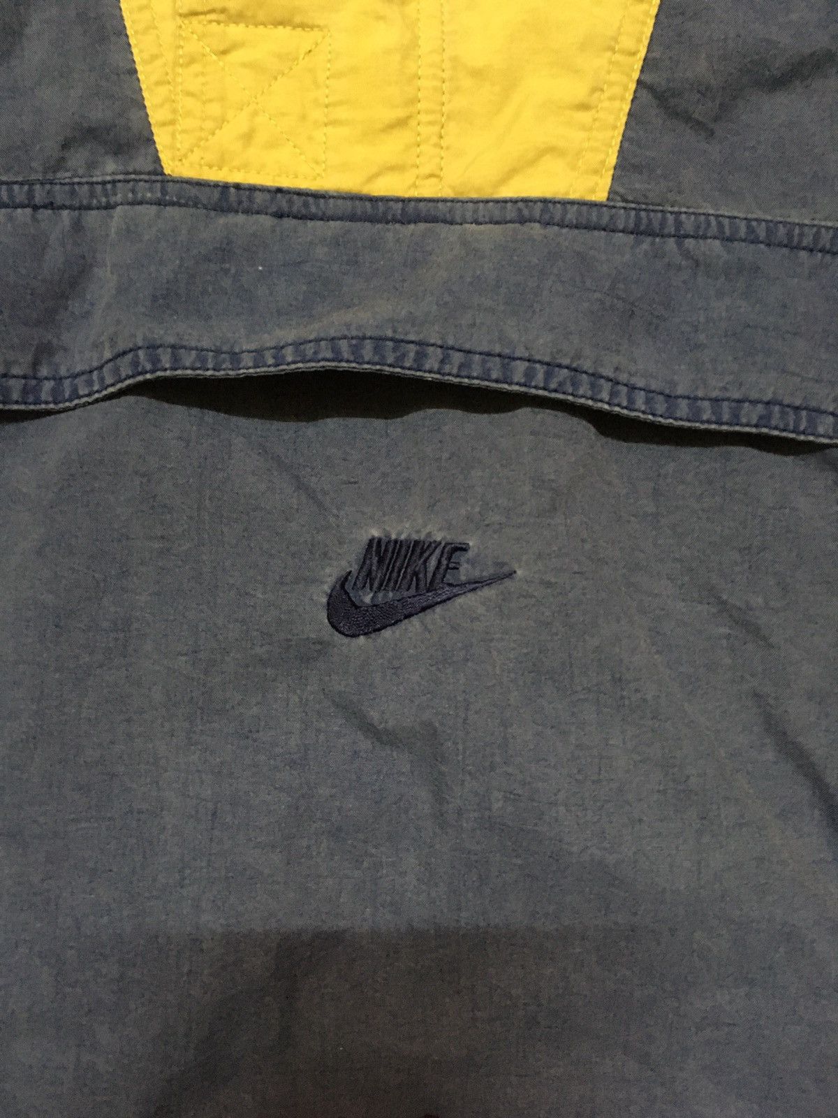 Nike Vintage Nike Light Jacket Colour Block Size US L / EU 52-54 / 3 - 6 Thumbnail