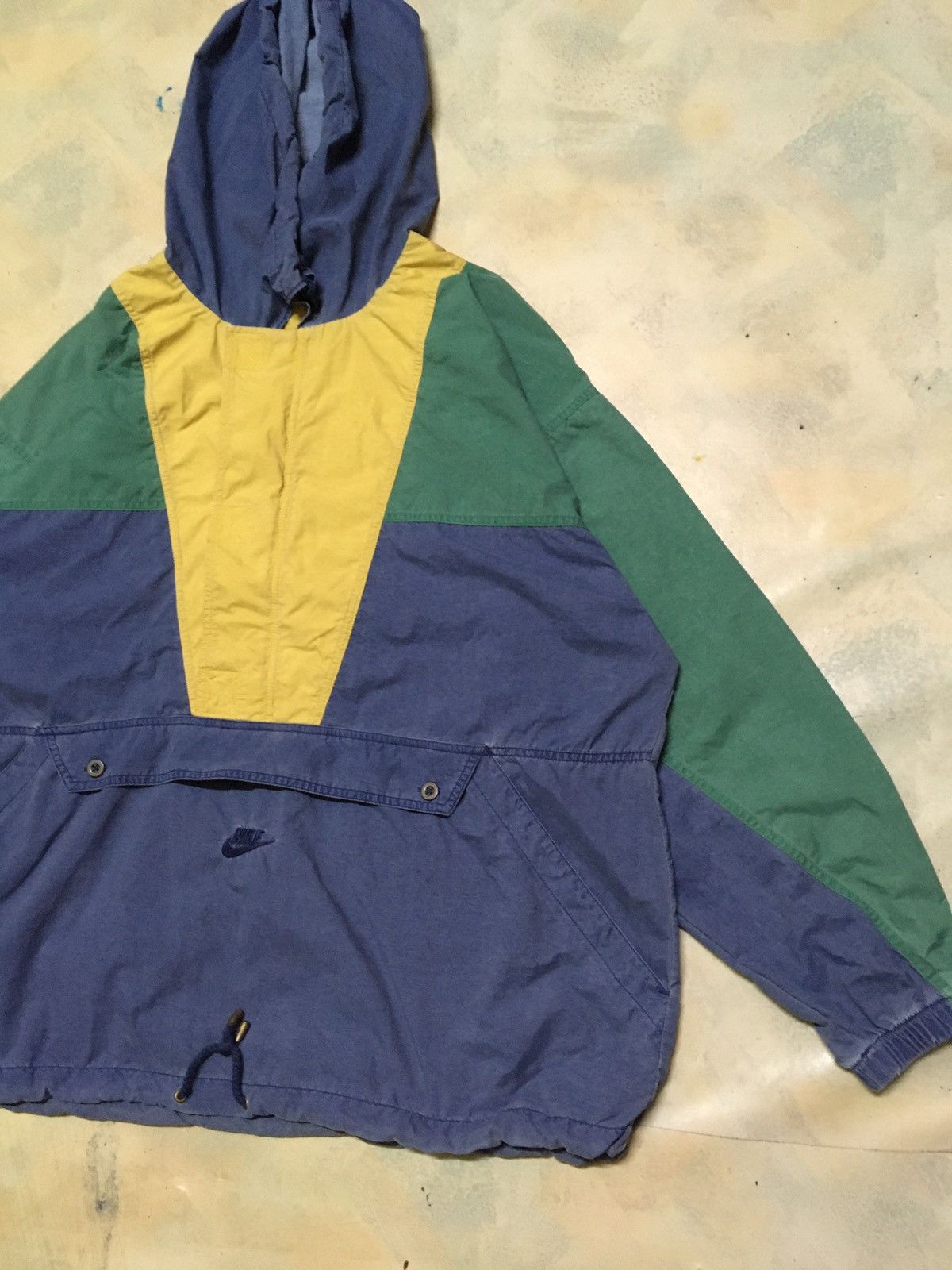 Nike Vintage Nike Light Jacket Colour Block Size US L / EU 52-54 / 3 - 5 Thumbnail
