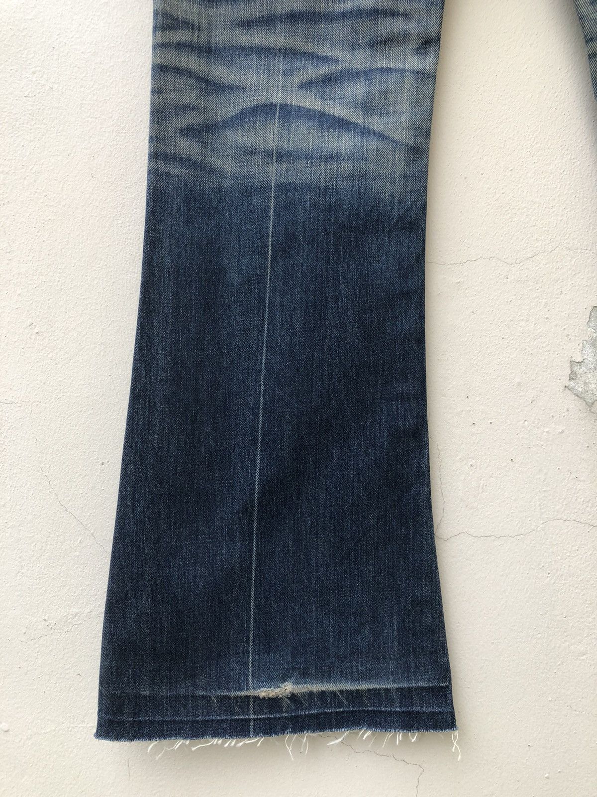 Vanquish Mud Claw Mark Vanquish Gold Japan Distress Denim Flare Jeans Size US 29 - 18 Thumbnail
