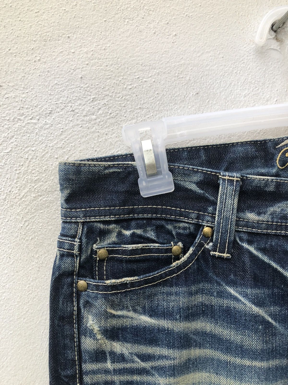 Vanquish Mud Claw Mark Vanquish Gold Japan Distress Denim Flare Jeans Size US 29 - 7 Thumbnail